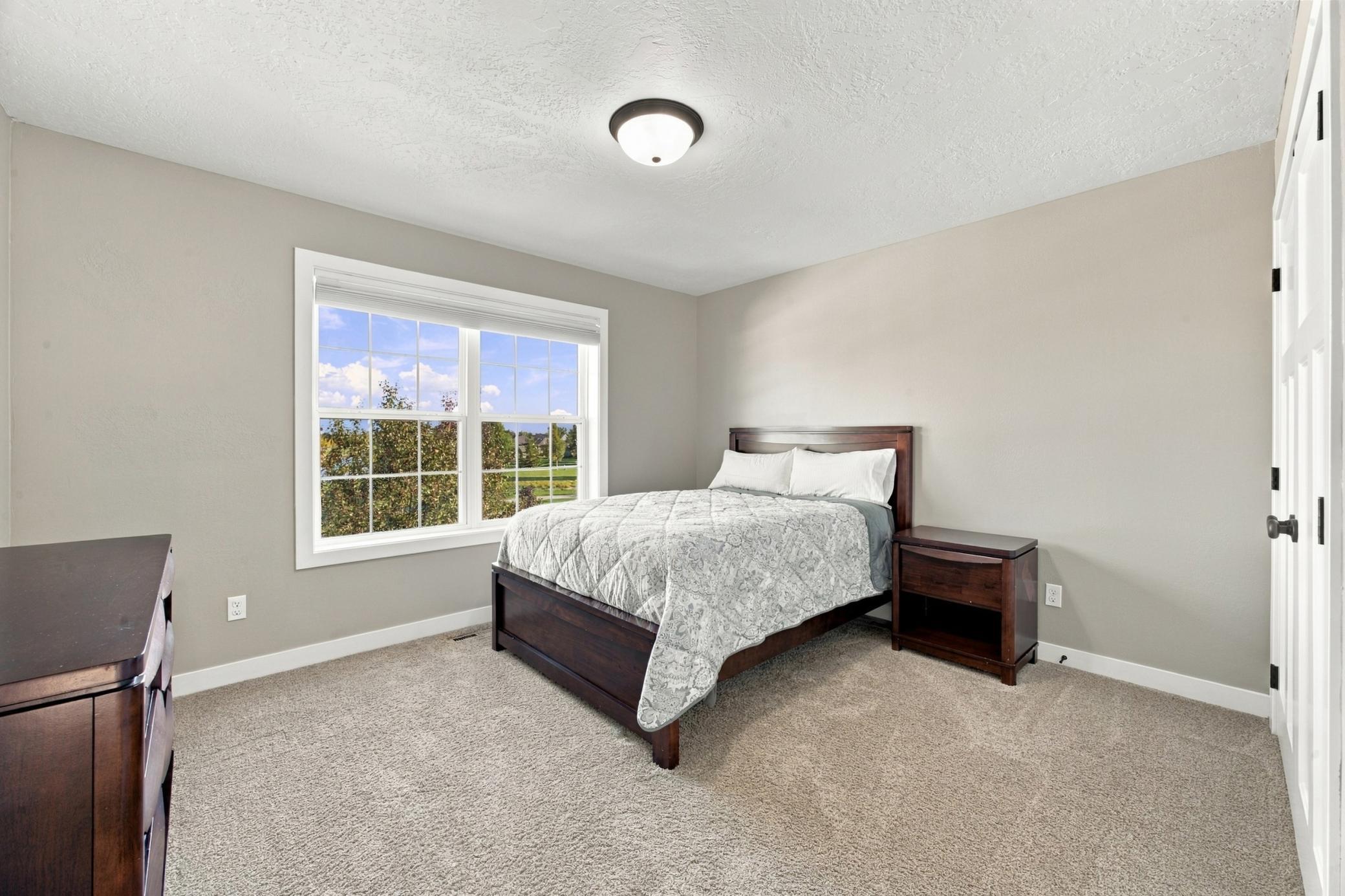 4914 Loden Court S Property Photo 23