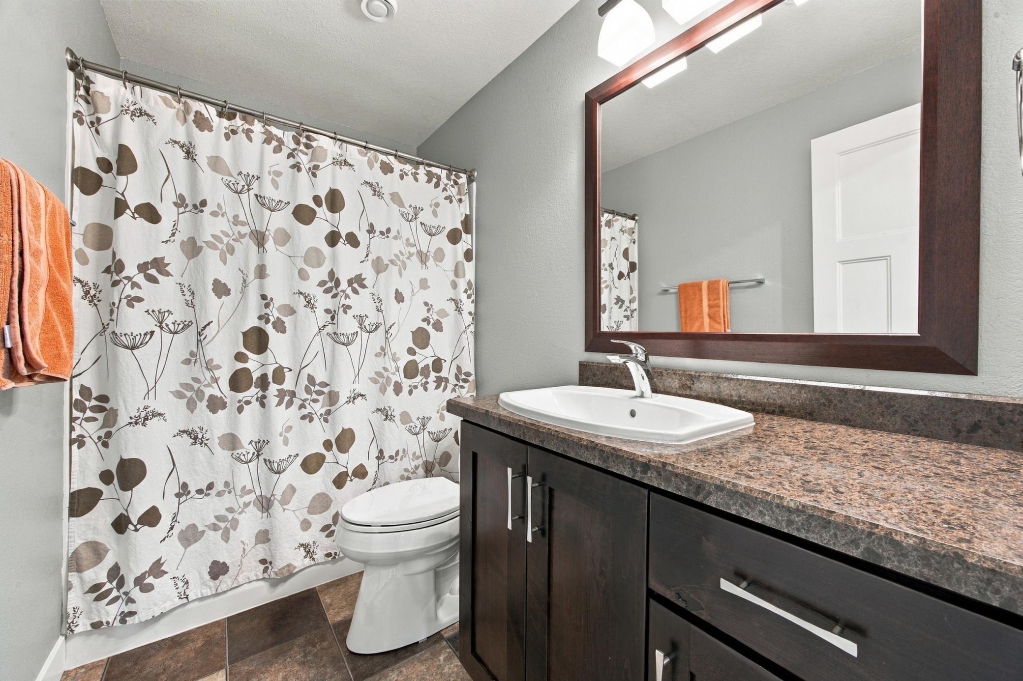 4914 Loden Court S Property Photo 32