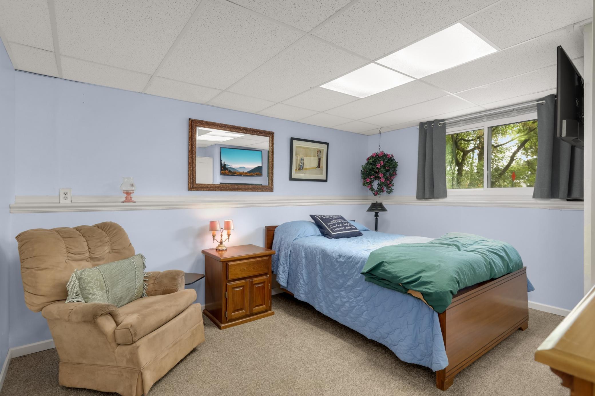 622 73rd Way N Property Photo 25