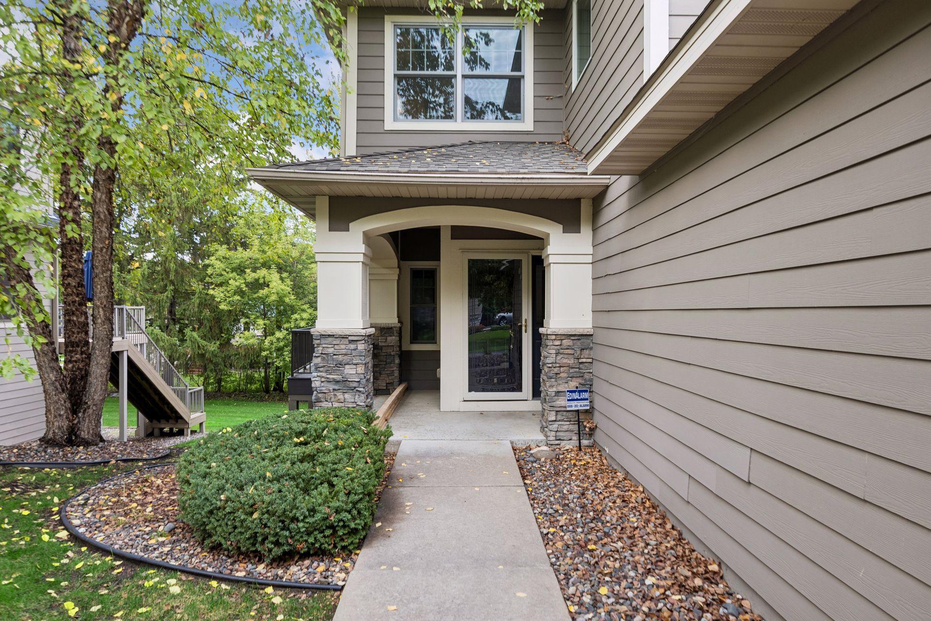 6484 Ivy Way Property Photo 3