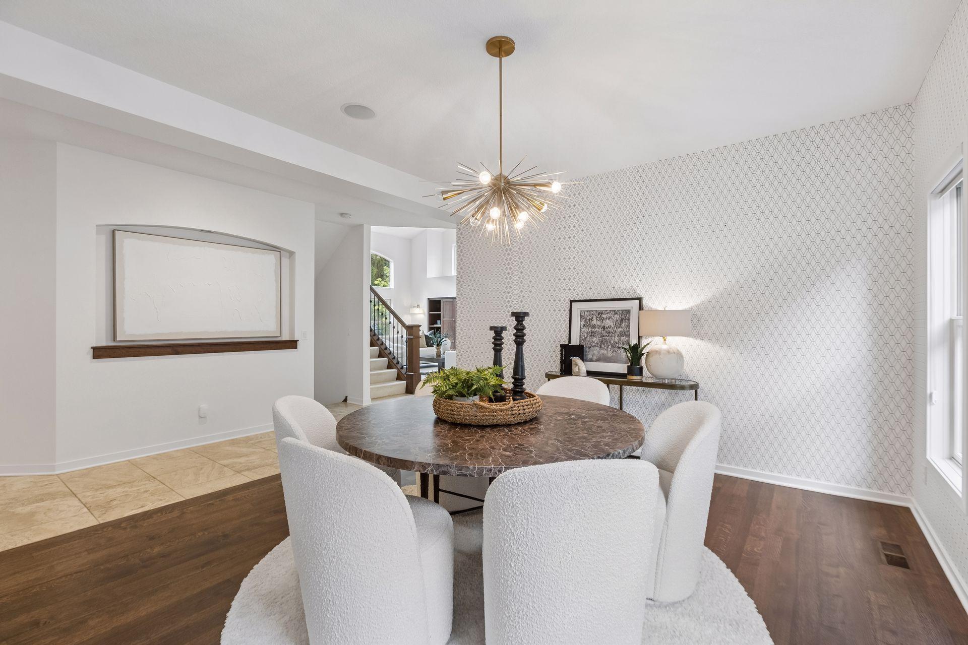 6484 Ivy Way Property Photo 4