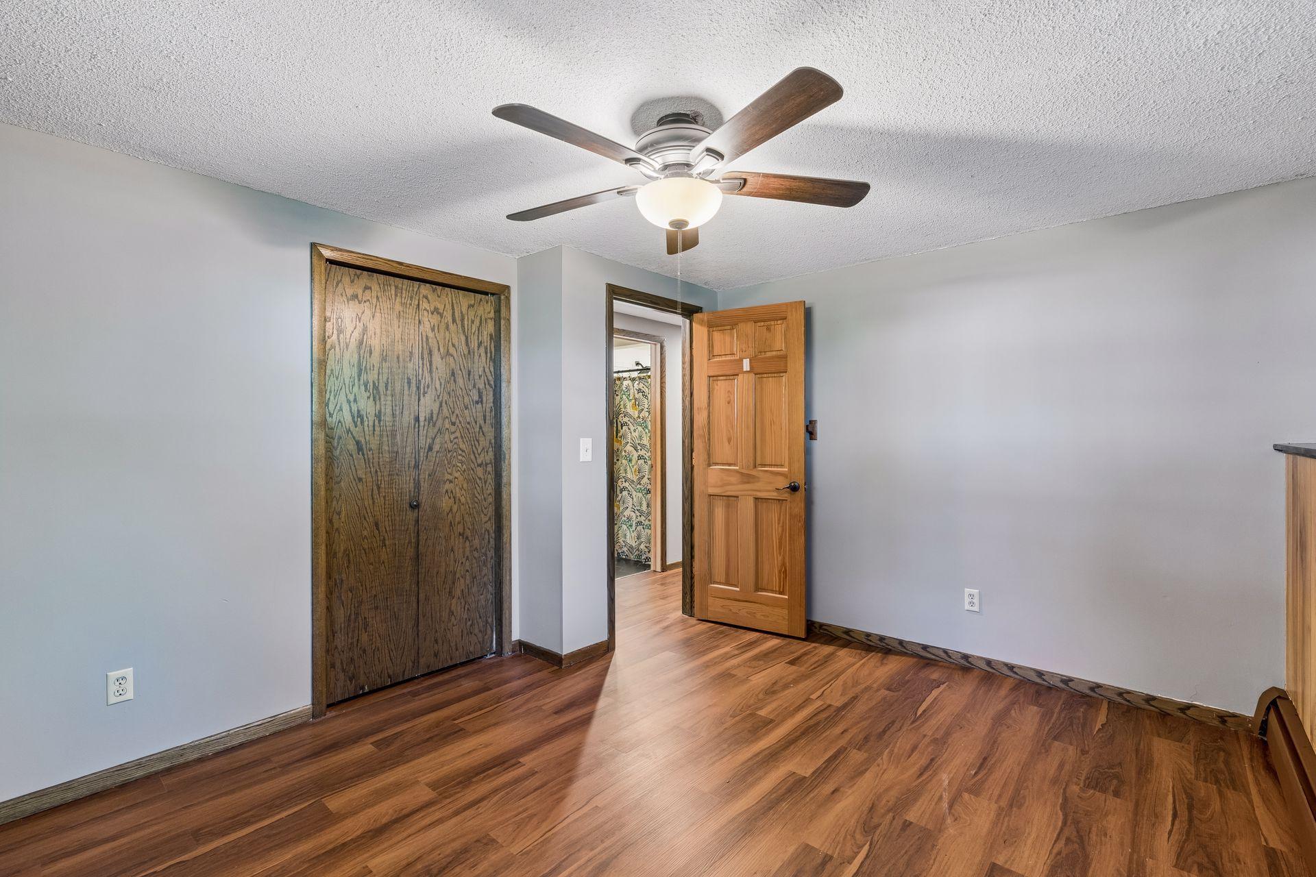 8485 Red Oak Drive Property Photo 23