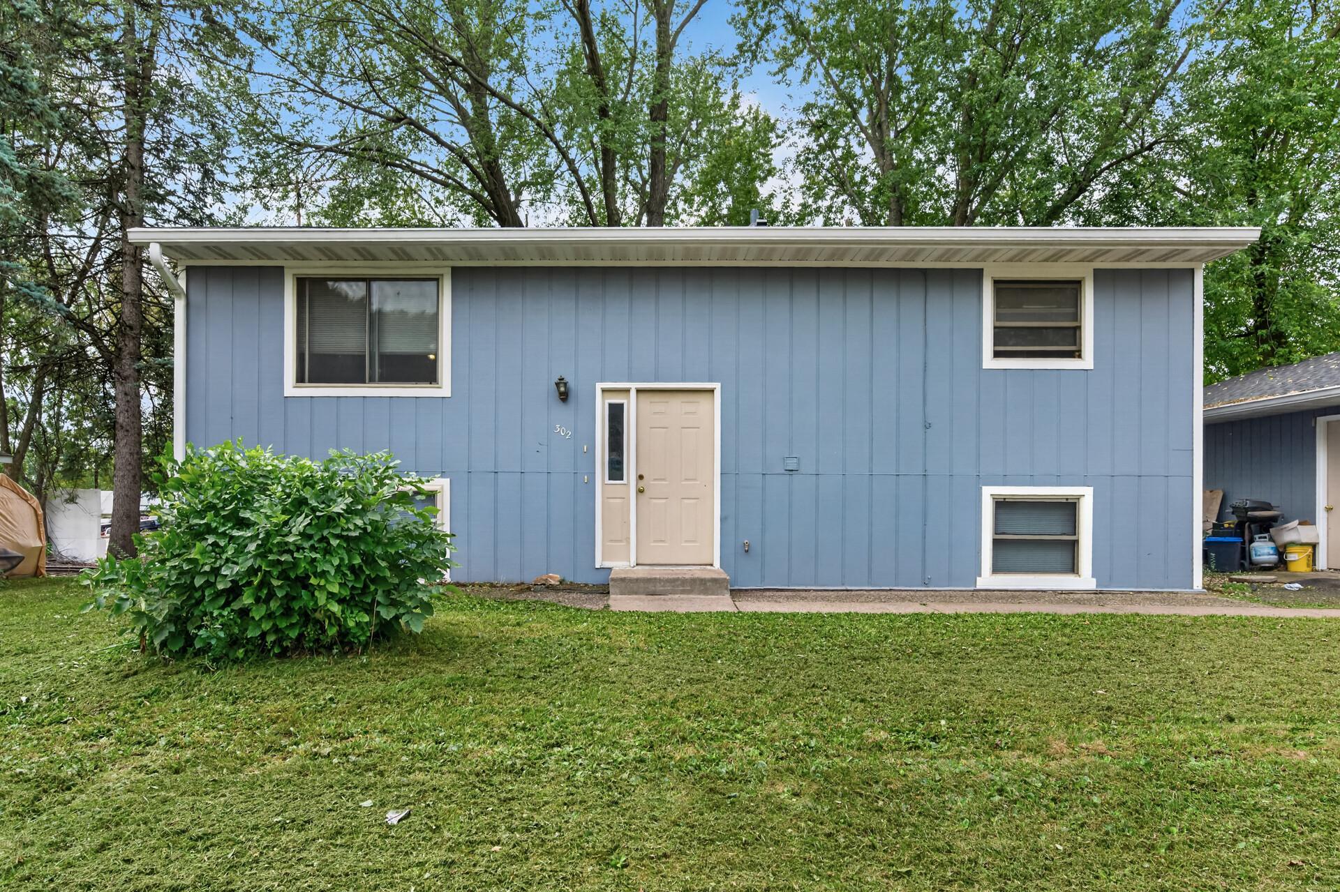 302 W Maple Street Property Photo 1