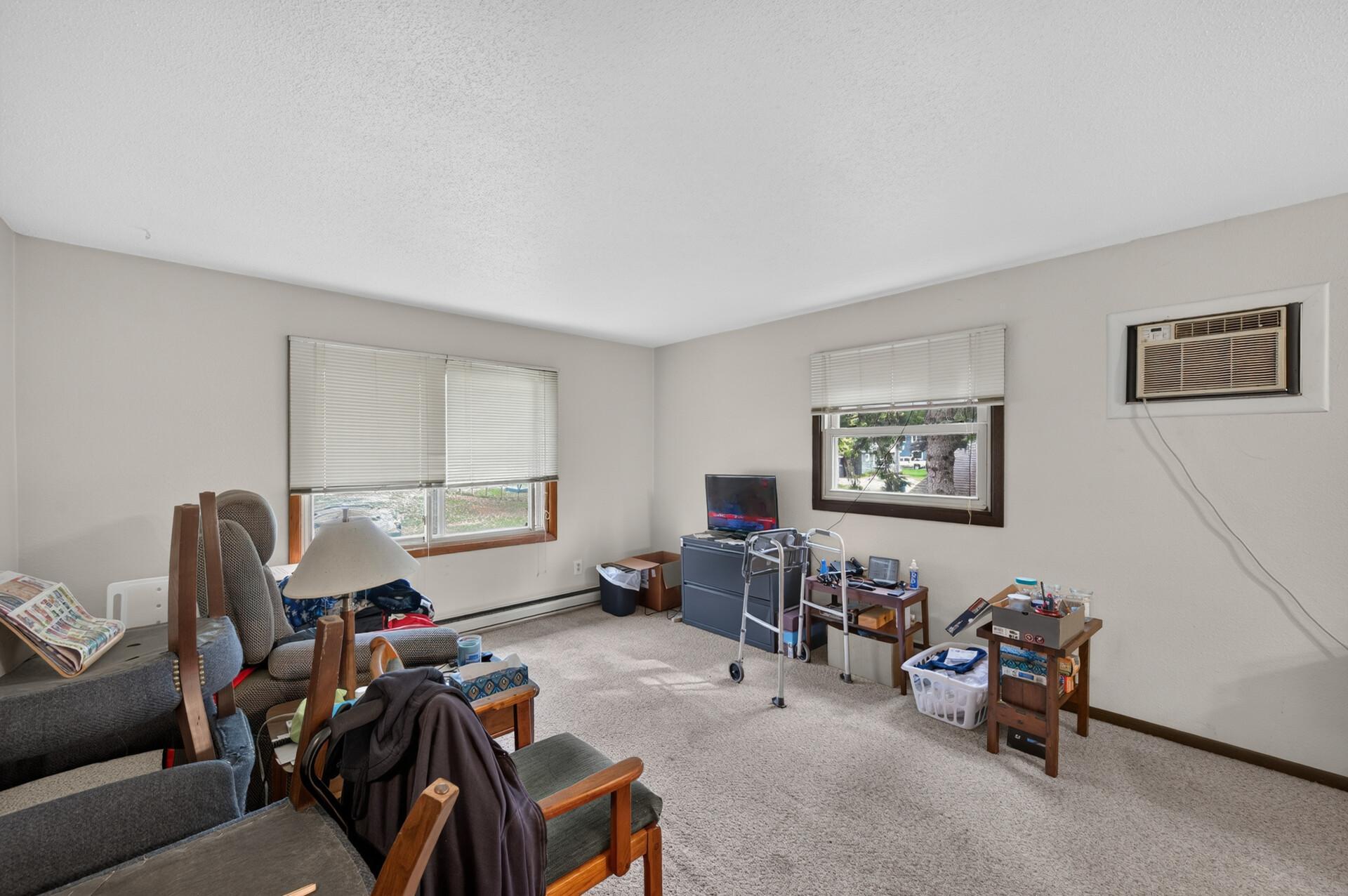 302 W Maple Street Property Photo 16
