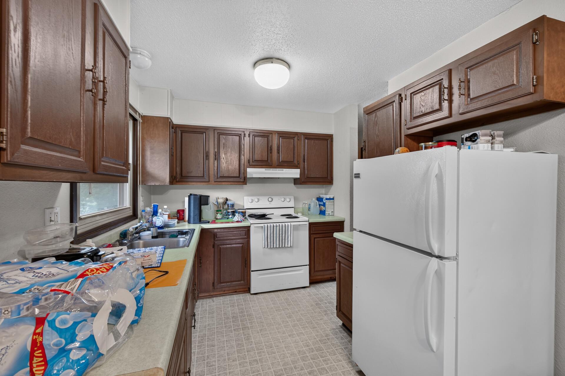 302 W Maple Street Property Photo 17