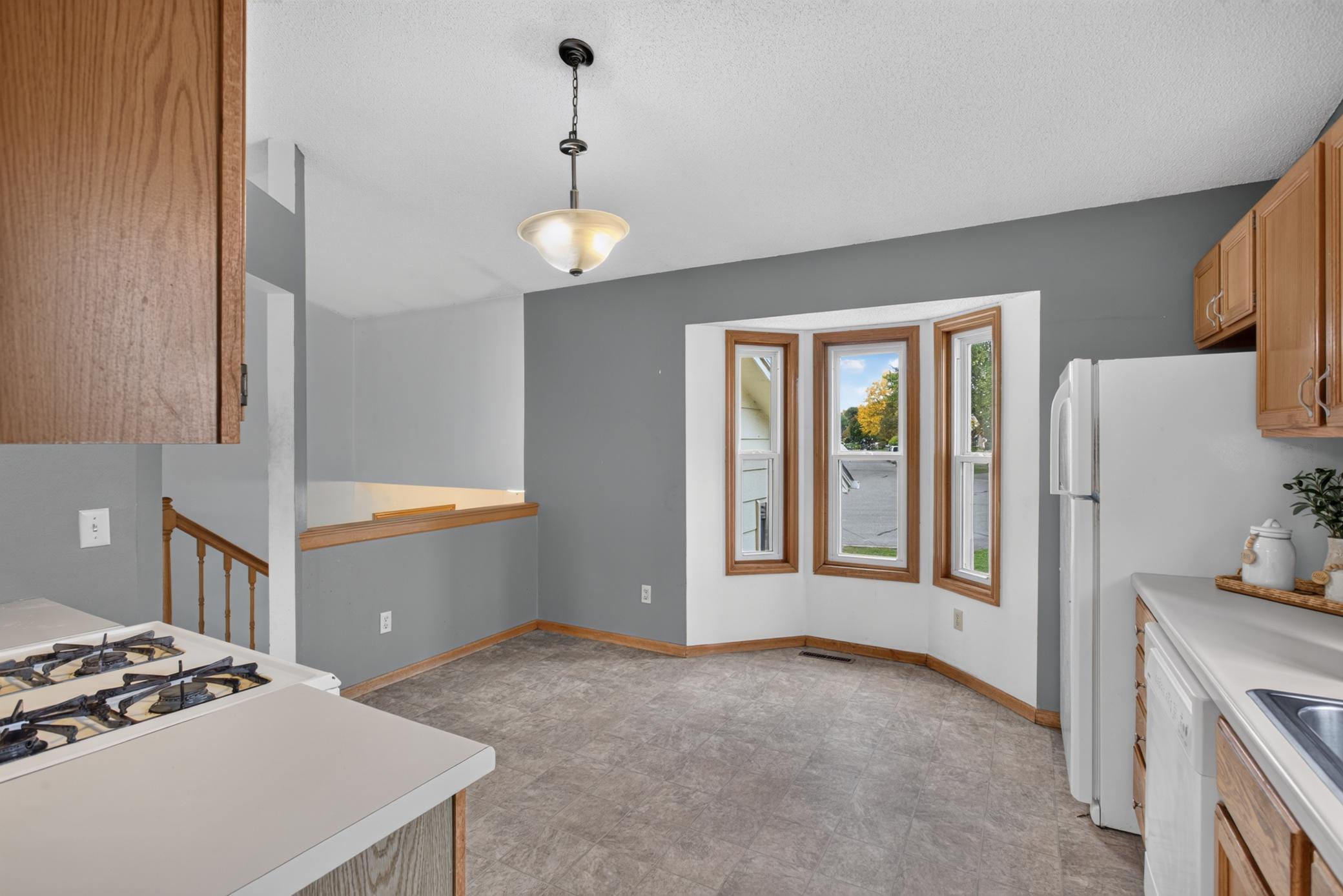 7536 165th Street W Property Photo 4