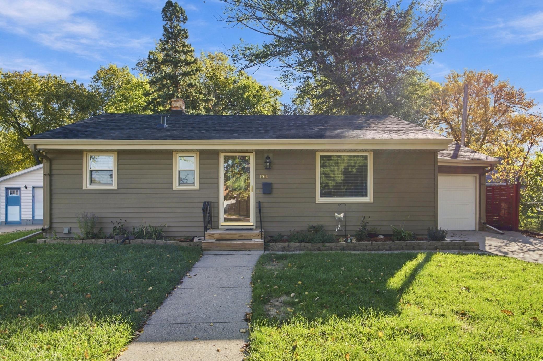 1018 21st Street S Property Photo 1