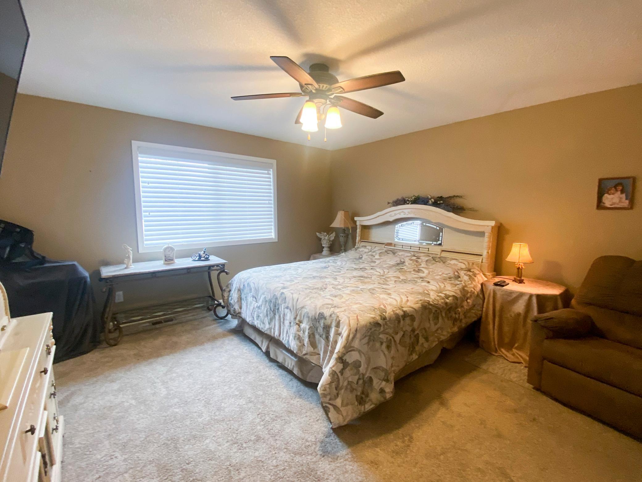 424 13th Avenue N Property Photo 13