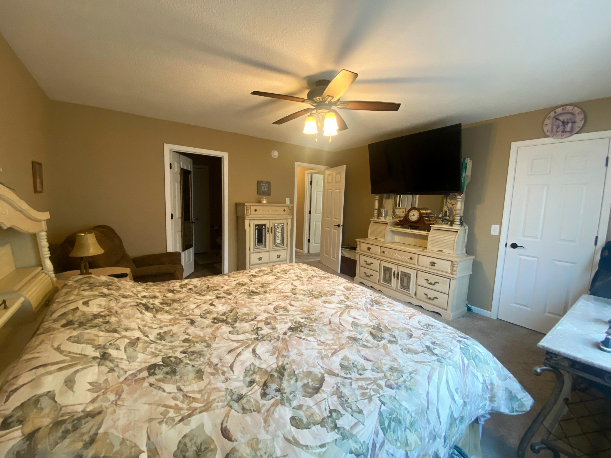 424 13th Avenue N Property Photo 14