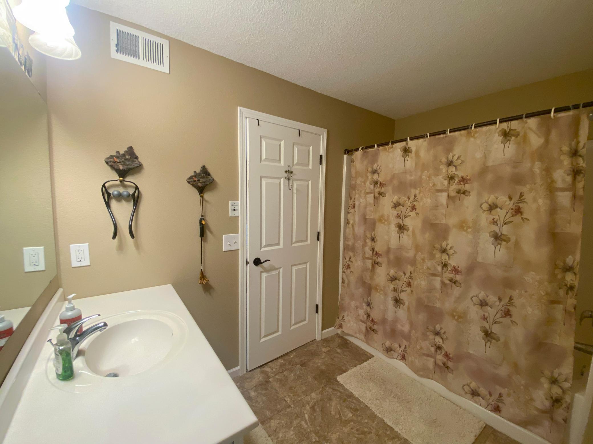 424 13th Avenue N Property Photo 16