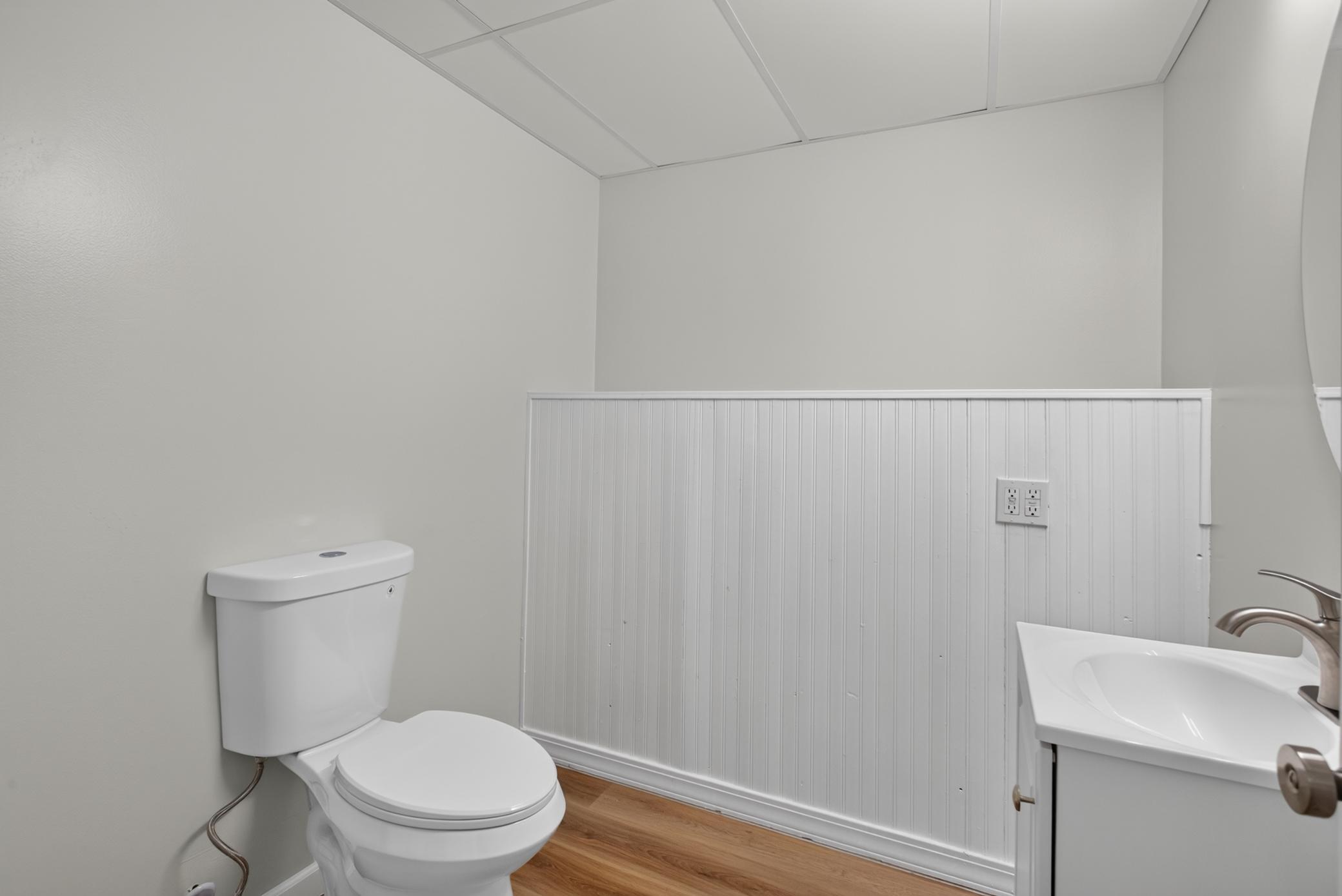 568 Riviera Drive Property Photo 13