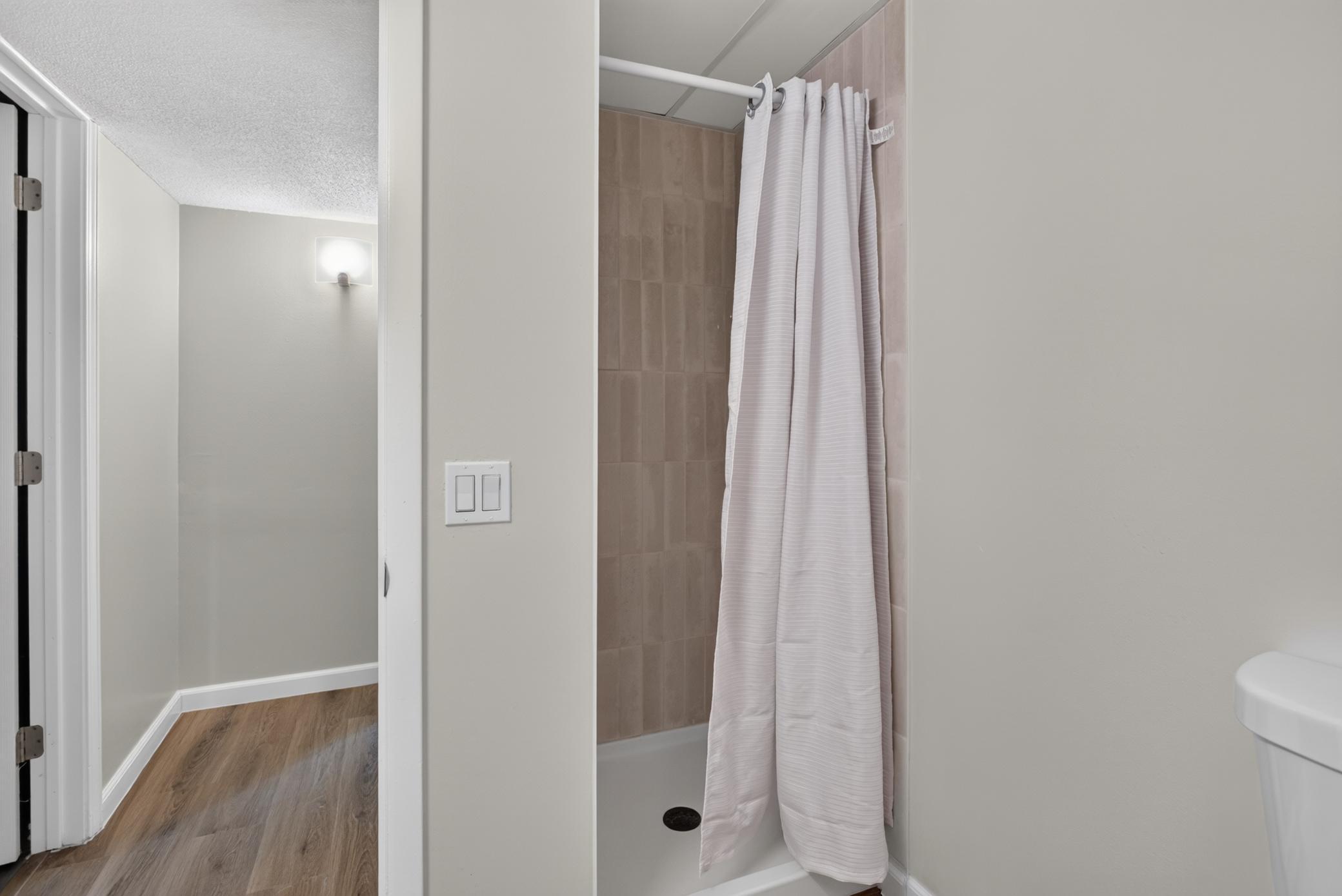 568 Riviera Drive Property Photo 14