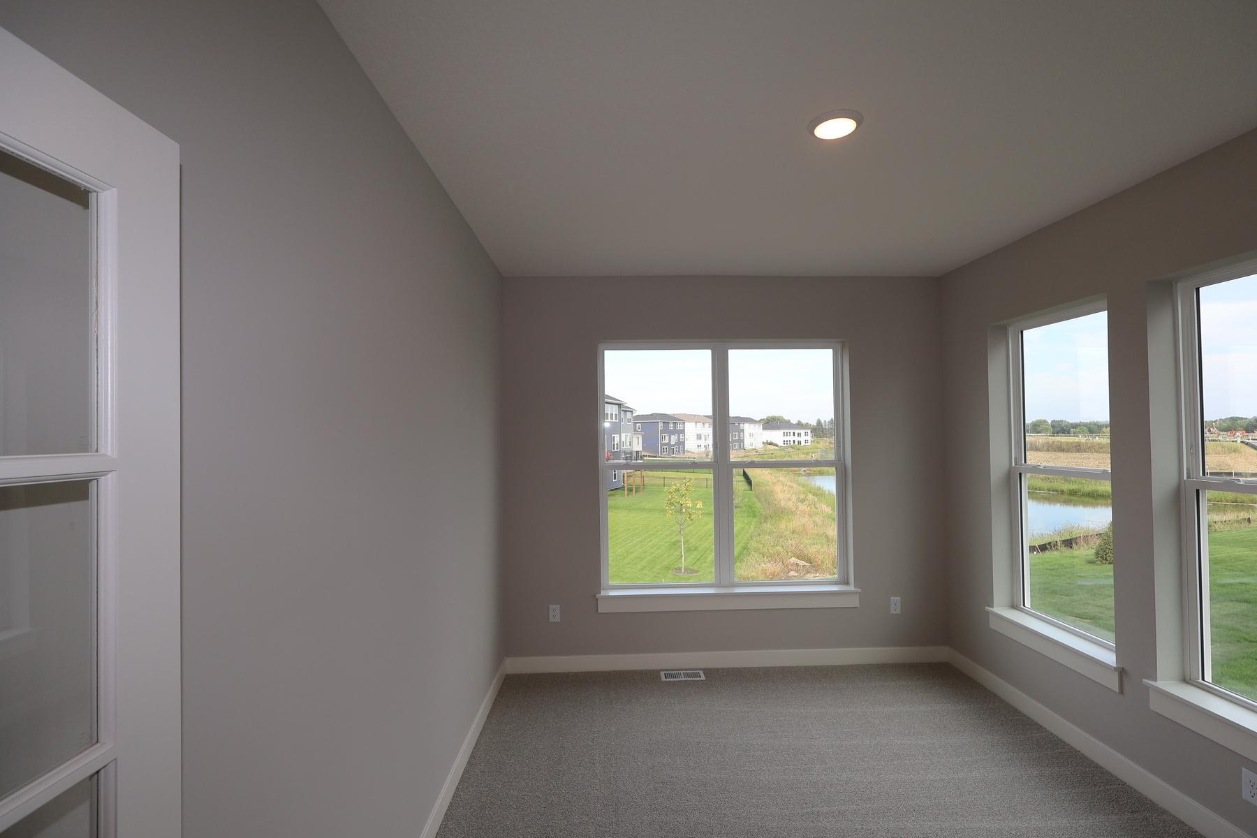 11646 Harbor Circle N Property Photo 15