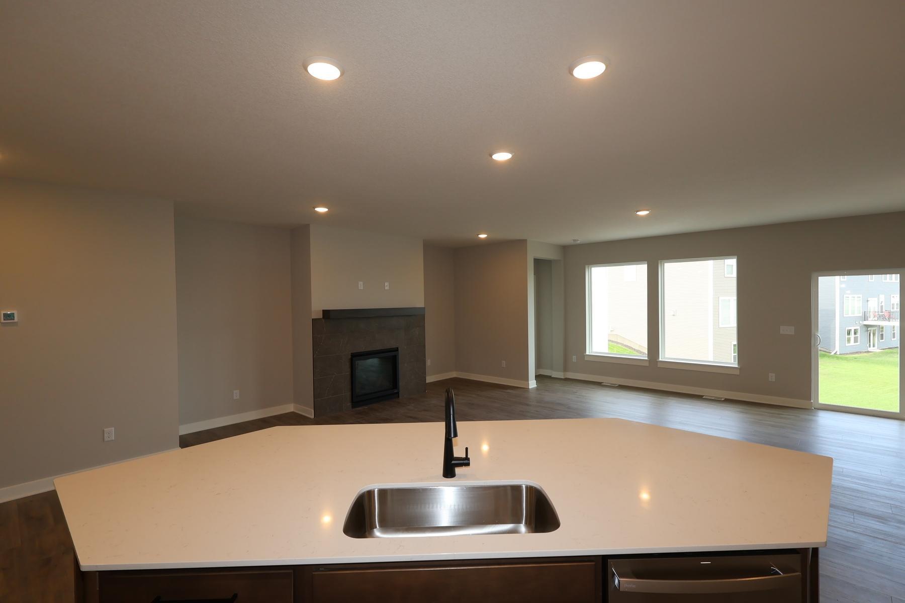 11646 Harbor Circle N Property Photo 25