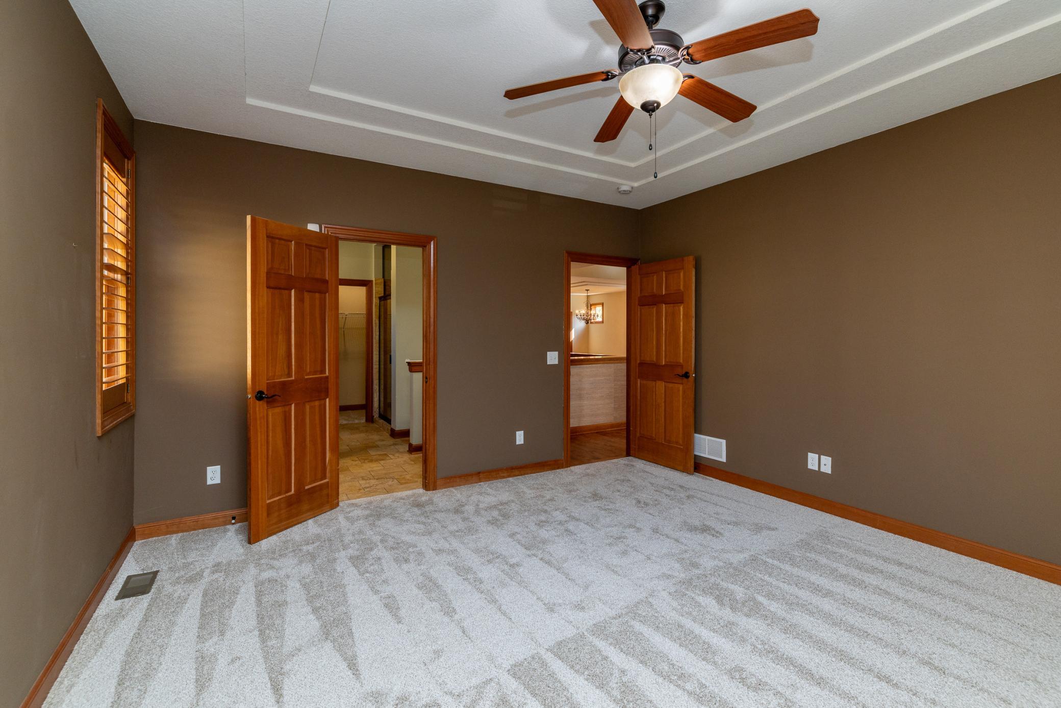 15600 Dunberry Way Property Photo 20