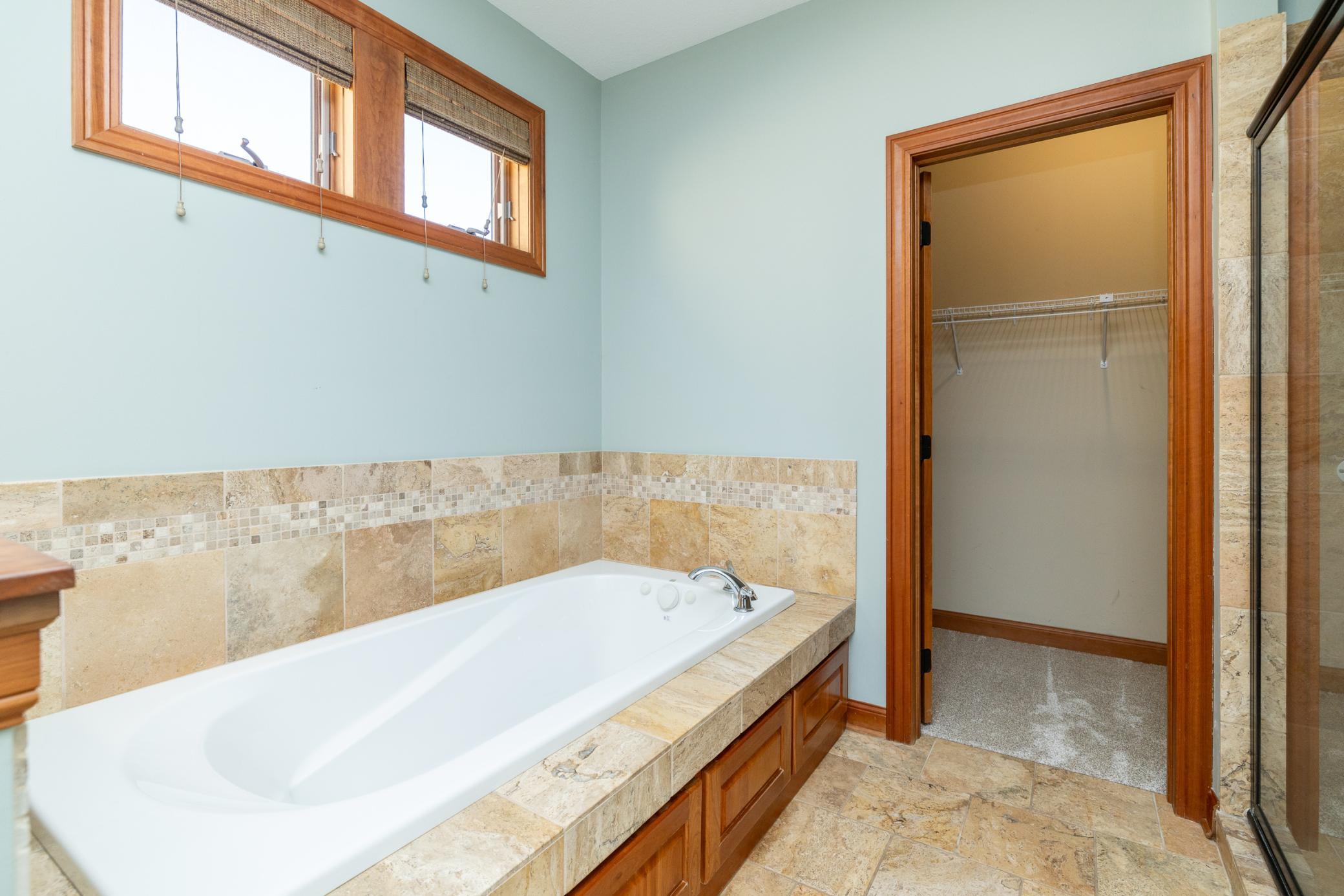15600 Dunberry Way Property Photo 21