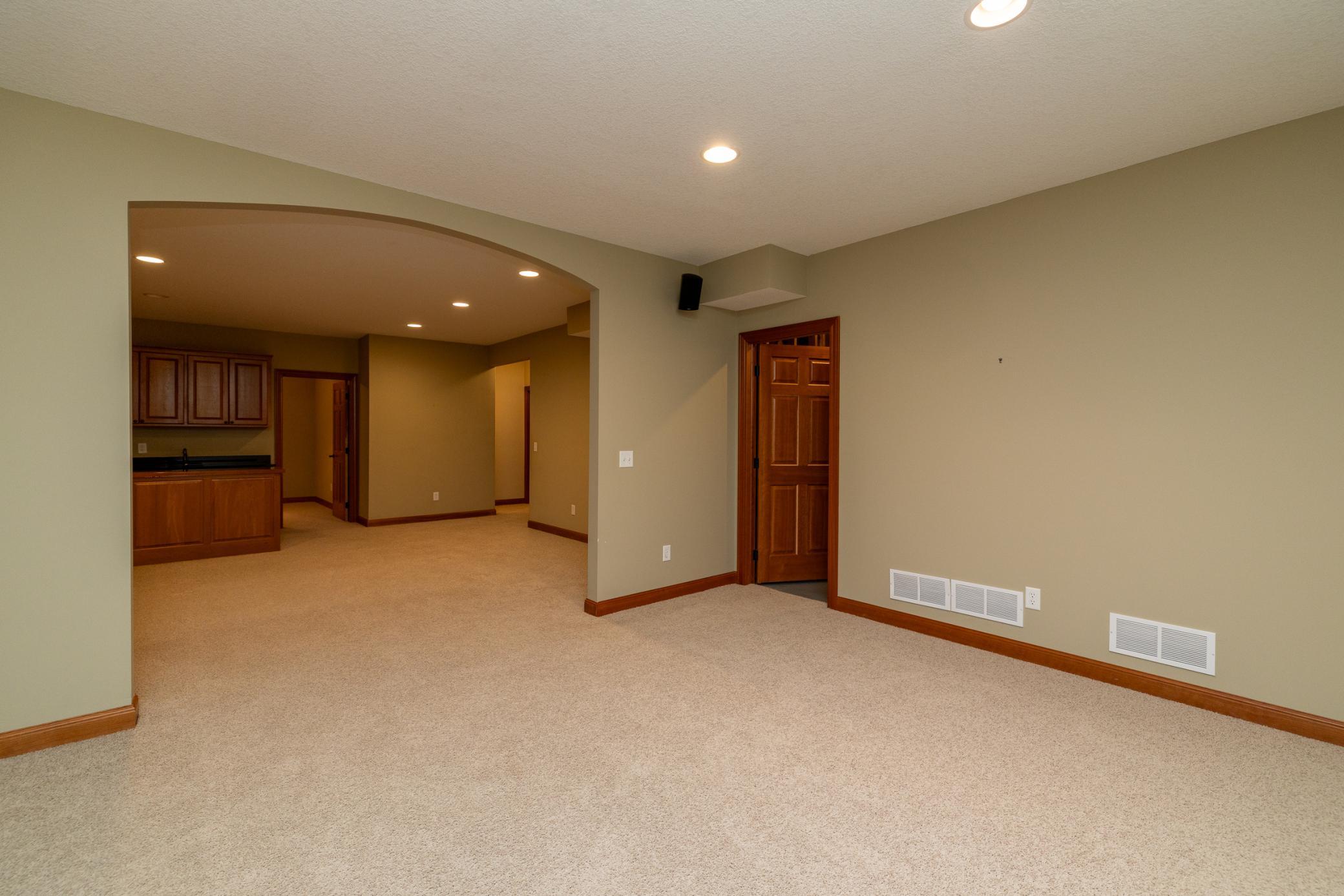 15600 Dunberry Way Property Photo 30