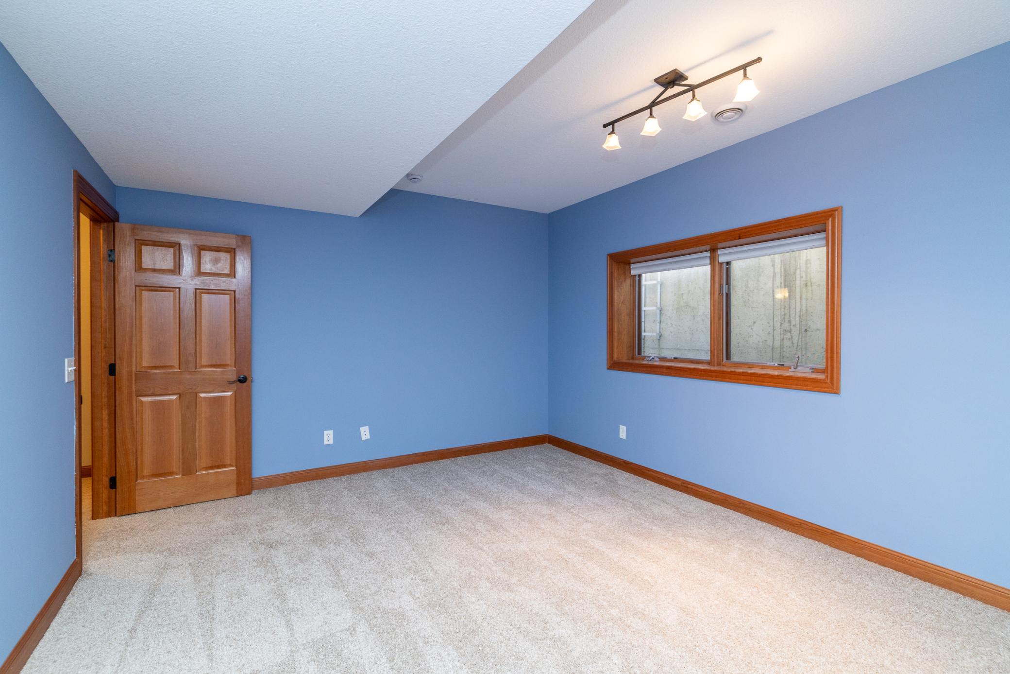 15600 Dunberry Way Property Photo 36