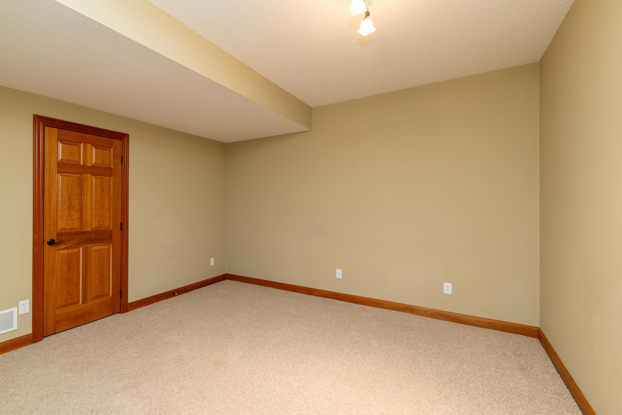 15600 Dunberry Way Property Photo 40