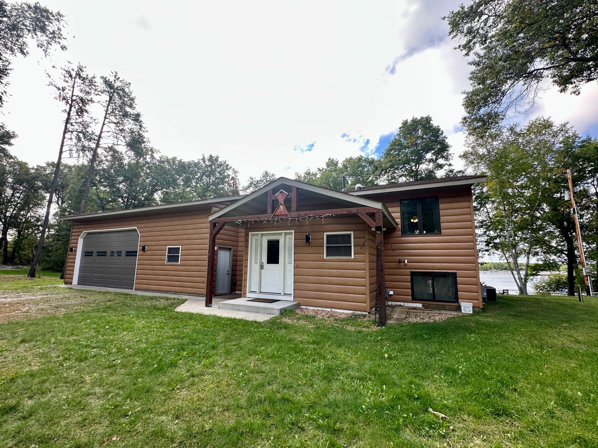 29289 Surfland Road Property Photo 3