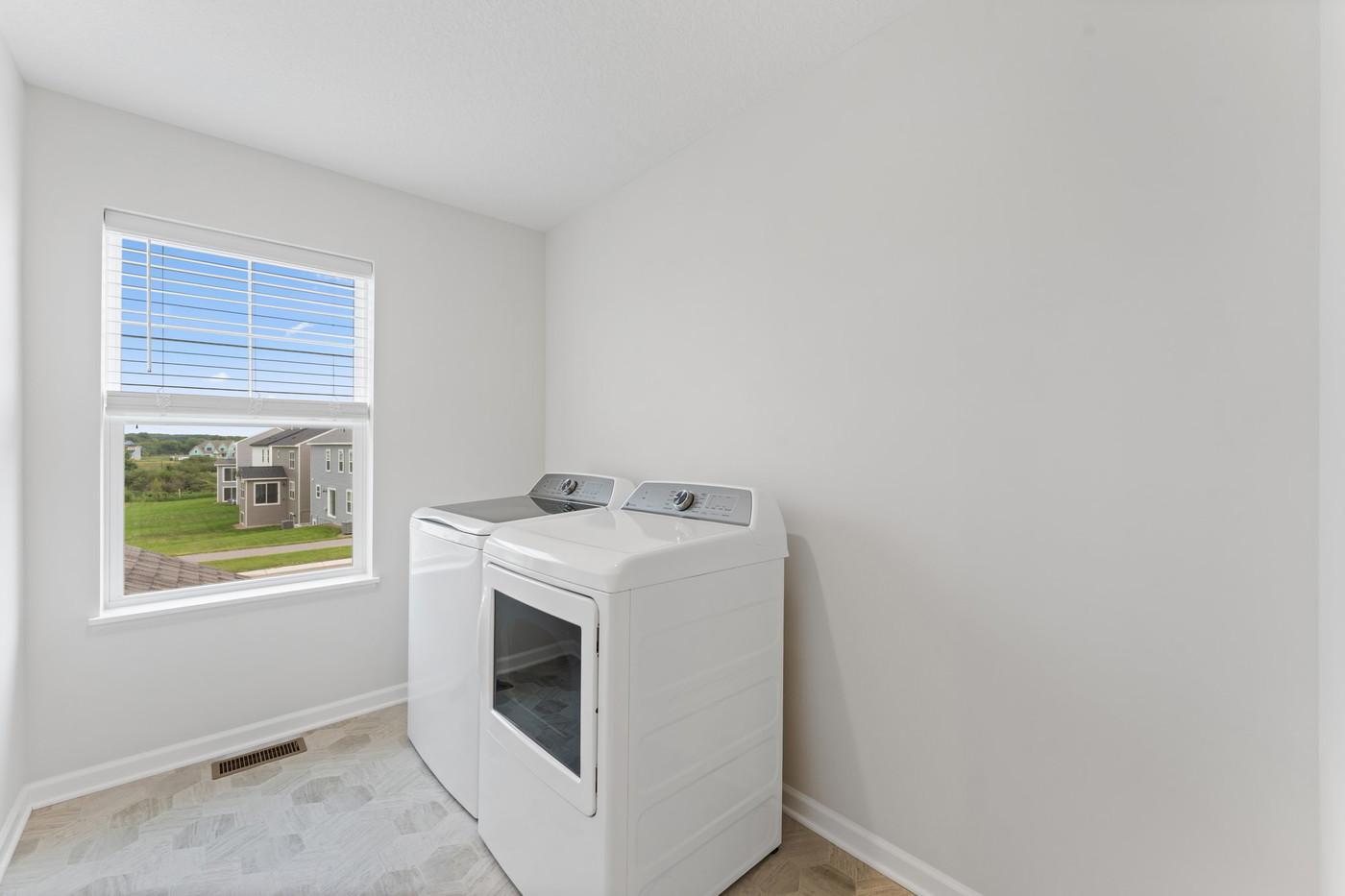 1683 Langston Avenue Ne Property Photo 25