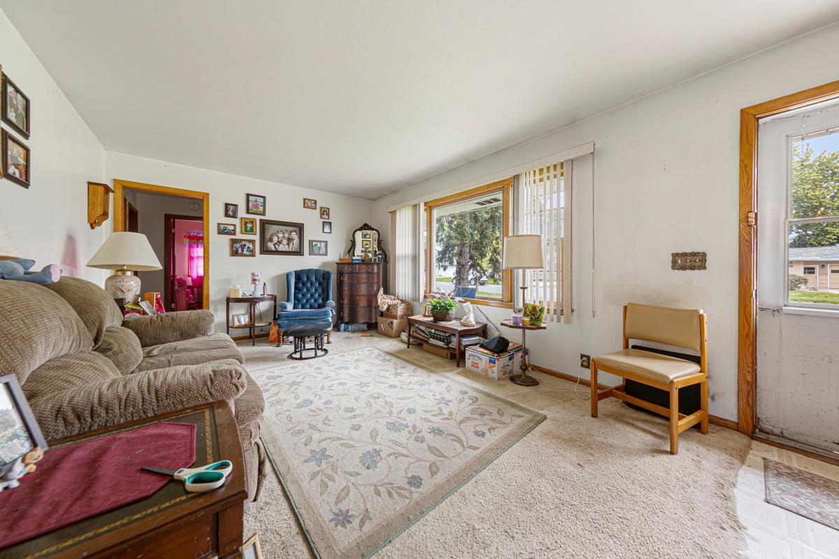 3320 Upper 143rd Street W Property Photo 5