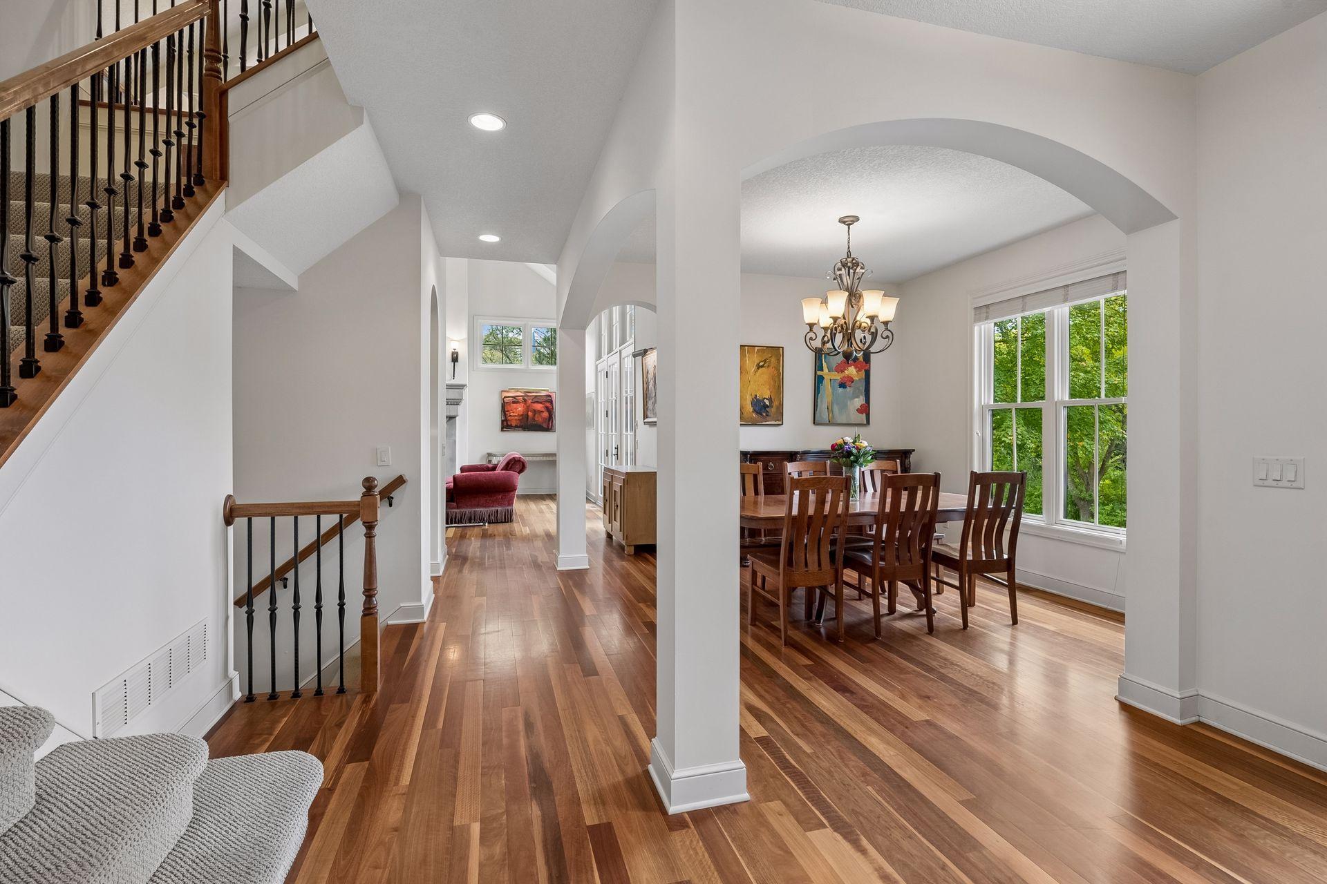 6805 Creston Road Property Photo 3