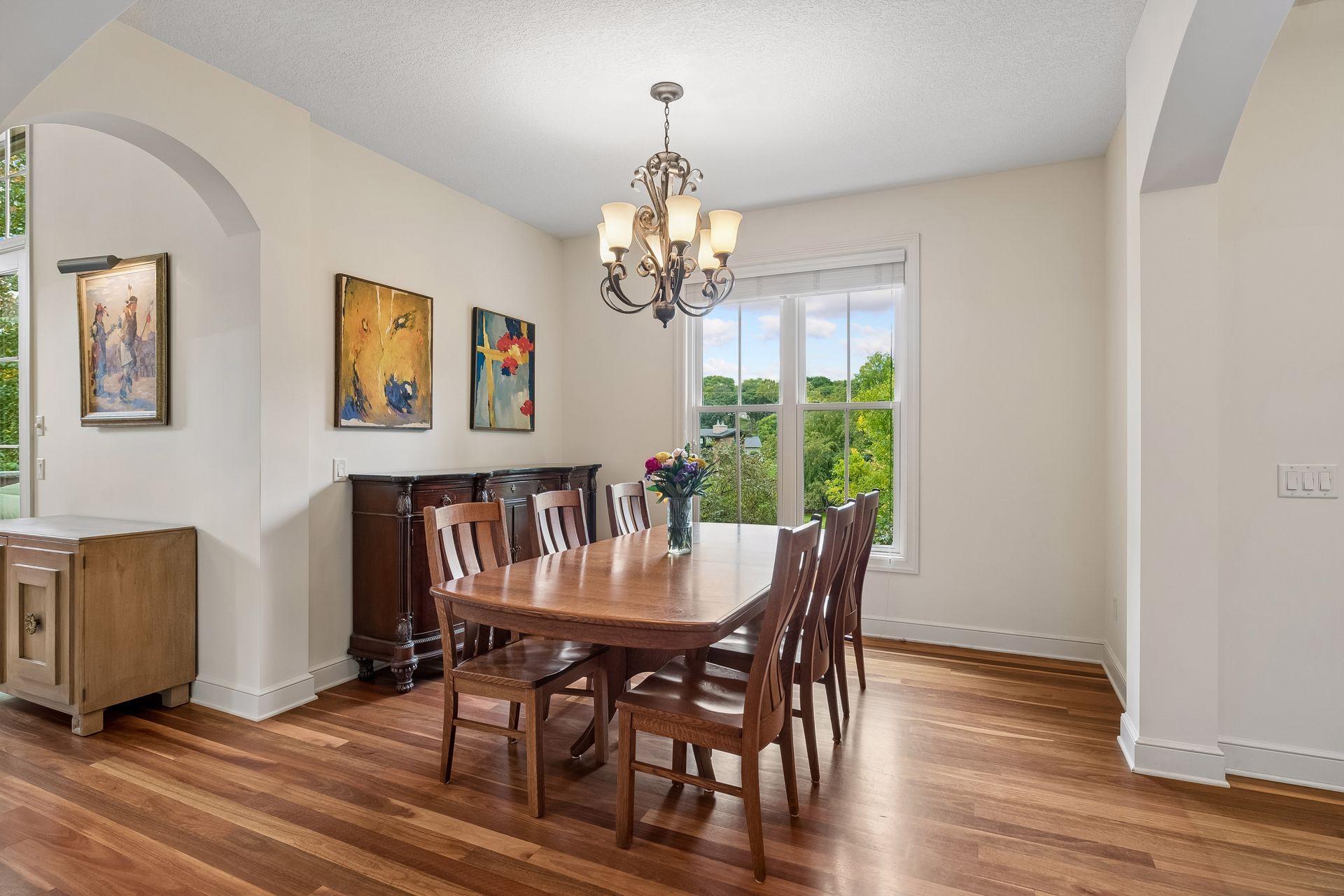 6805 Creston Road Property Photo 4