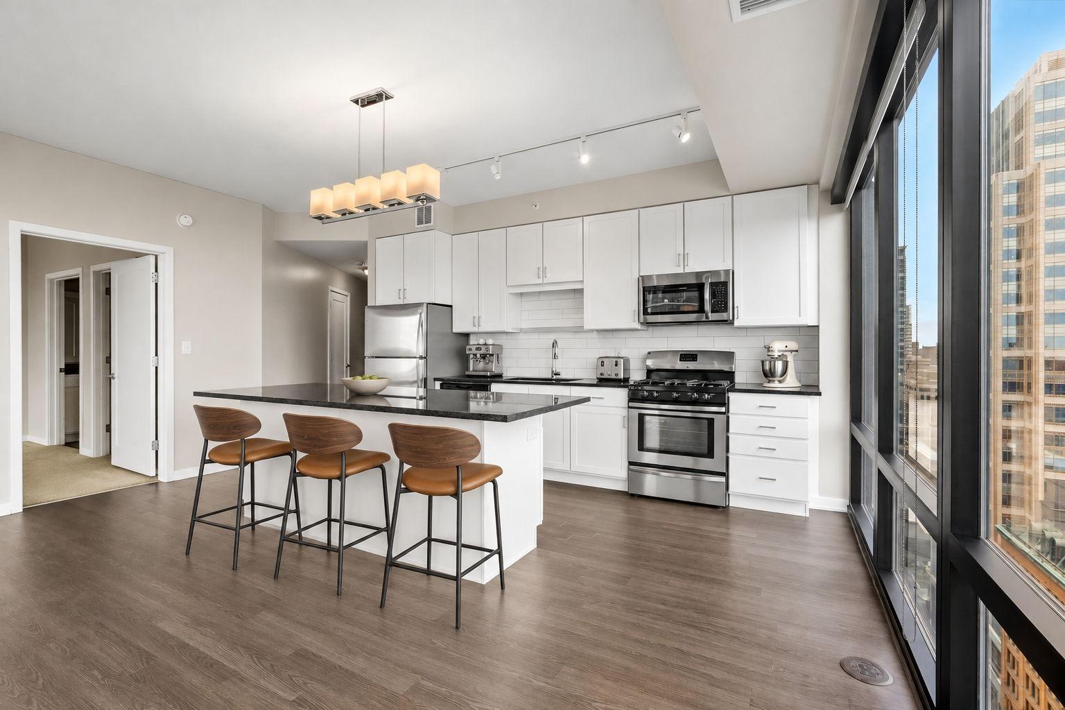465 Nicollet Mall 2201 Property Photo 2