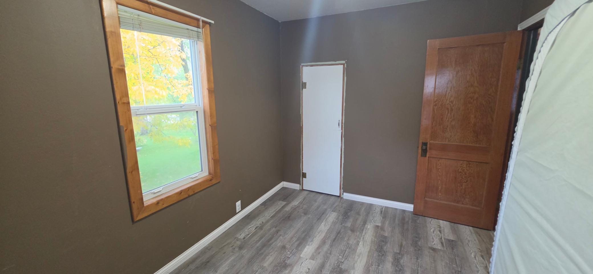 320 7th Street W Property Photo 9