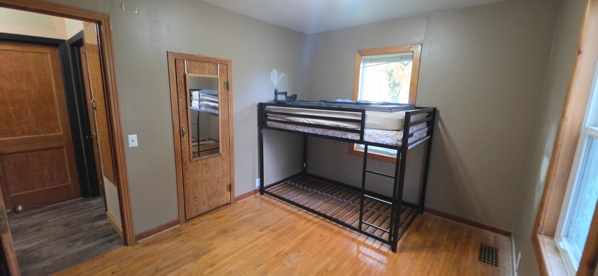 320 7th Street W Property Photo 10