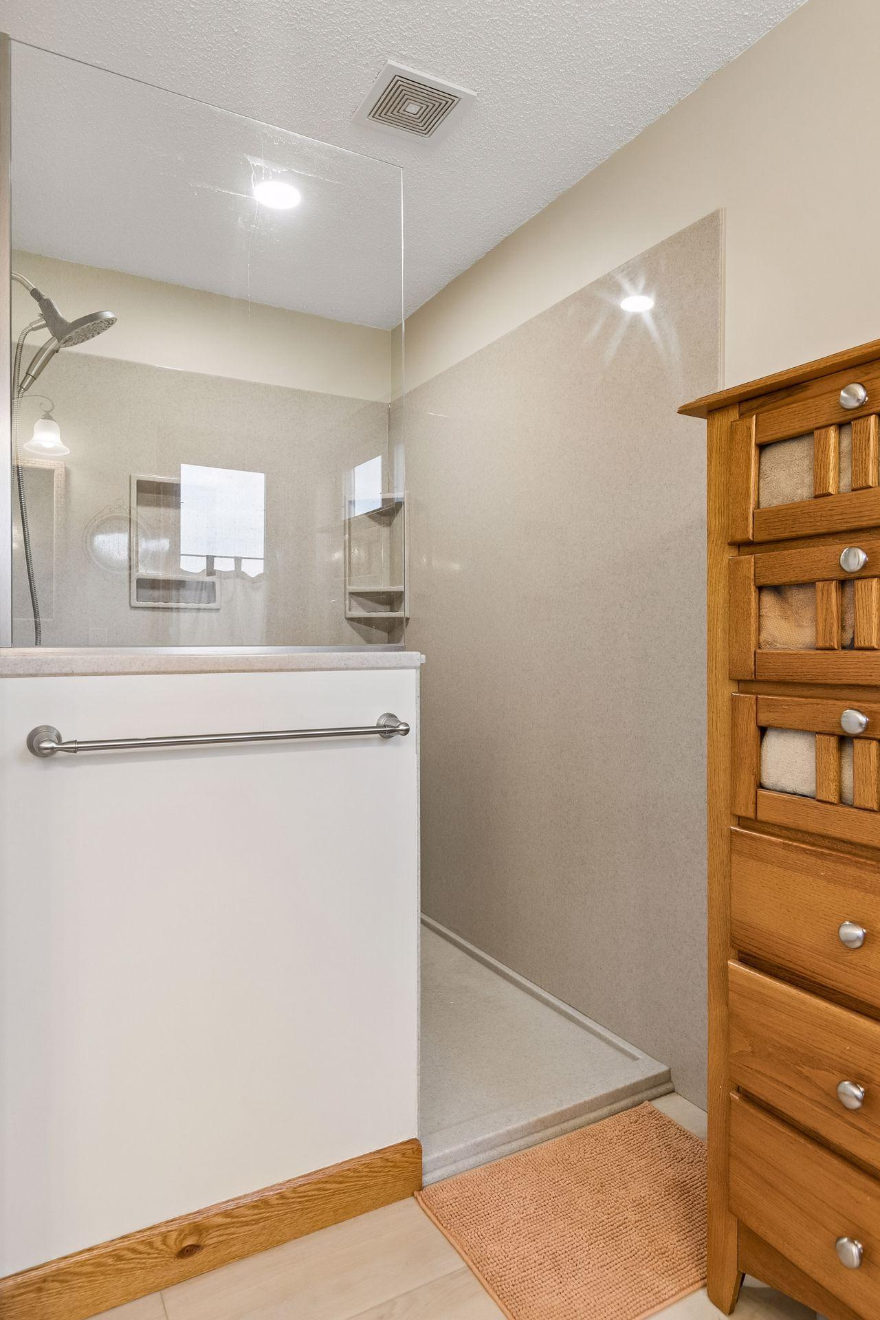 10346 Fallgold Parkway N Property Photo 22