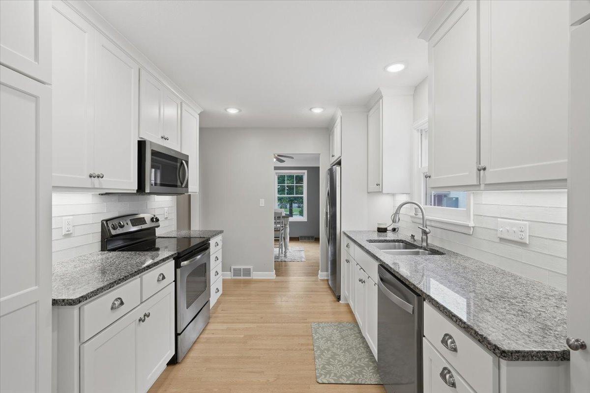 257 S Chestnut Street Property Photo 6
