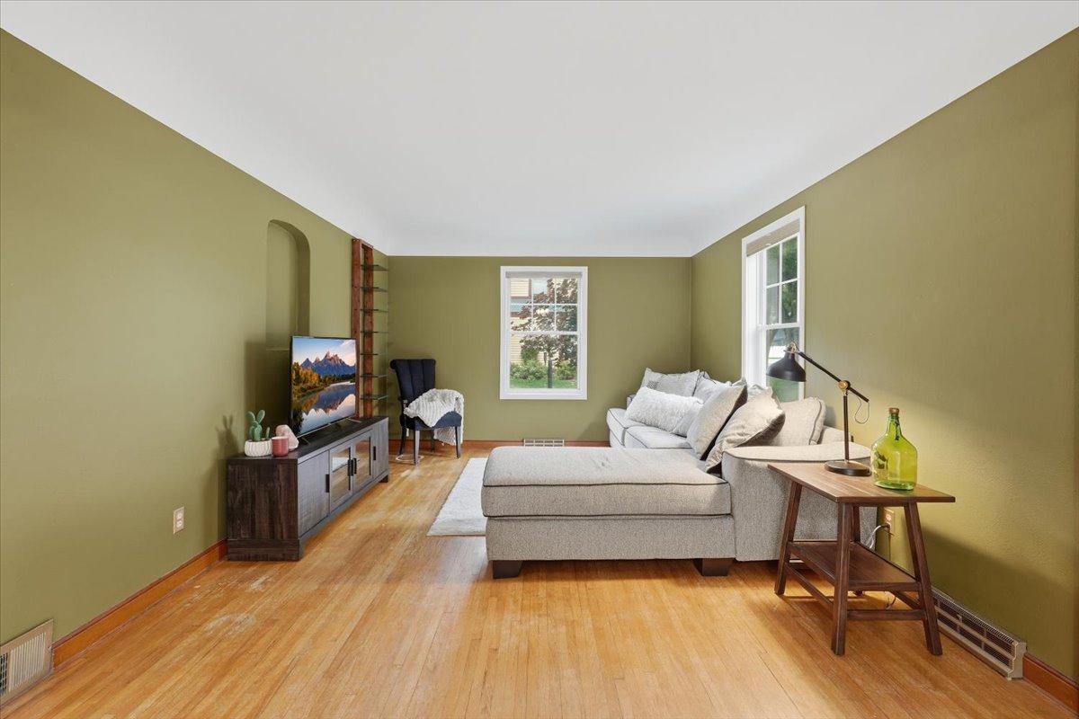257 S Chestnut Street Property Photo 13