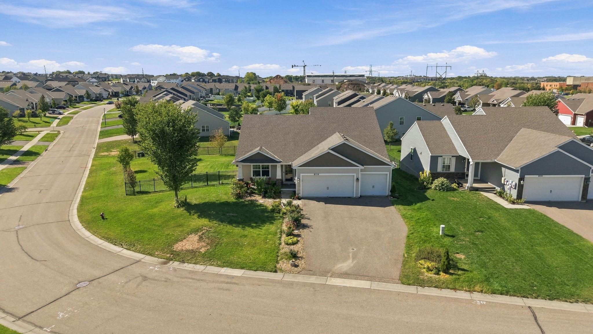 8539 Titanium Circle Property Photo 2