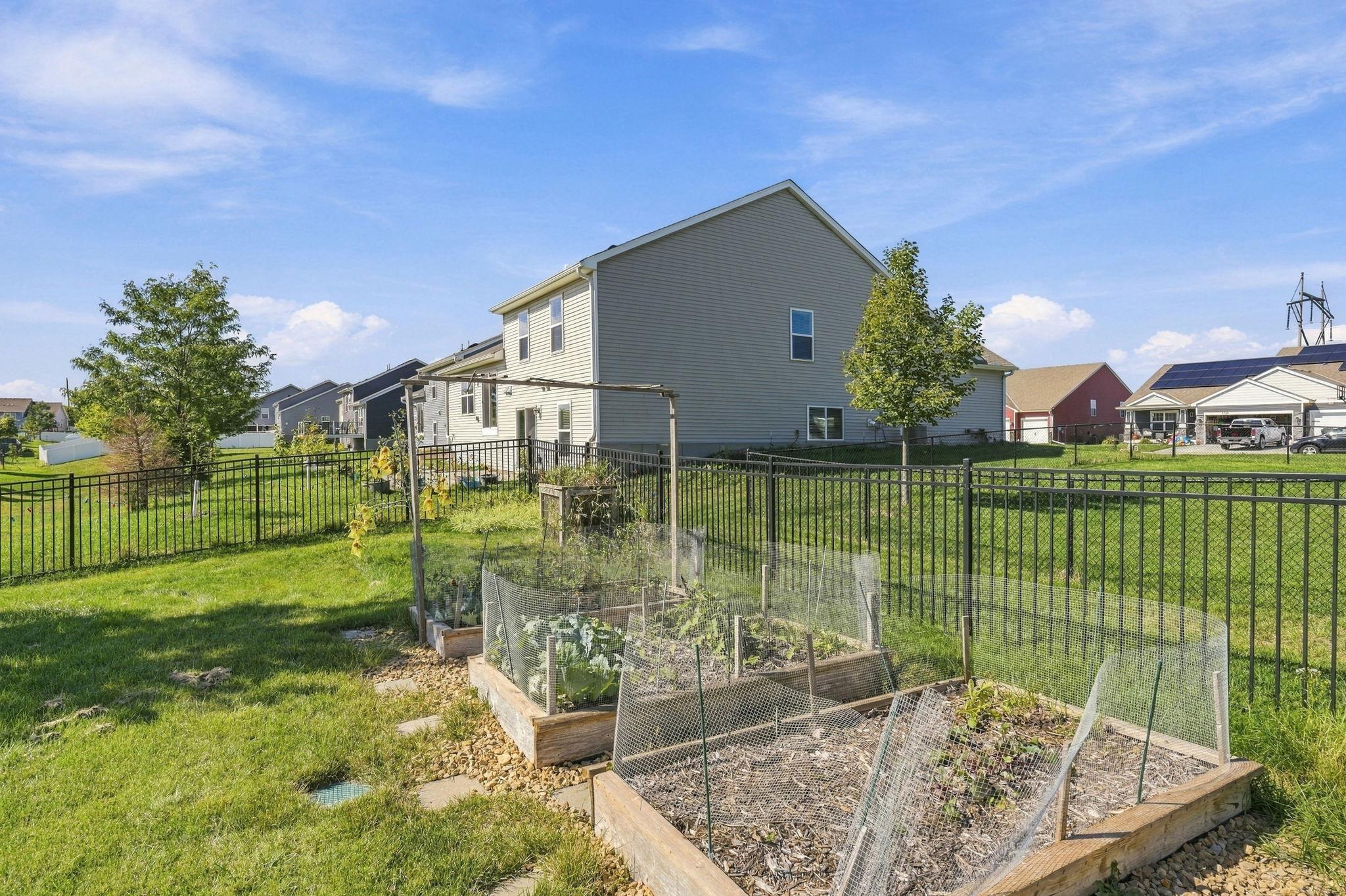 8539 Titanium Circle Property Photo 12