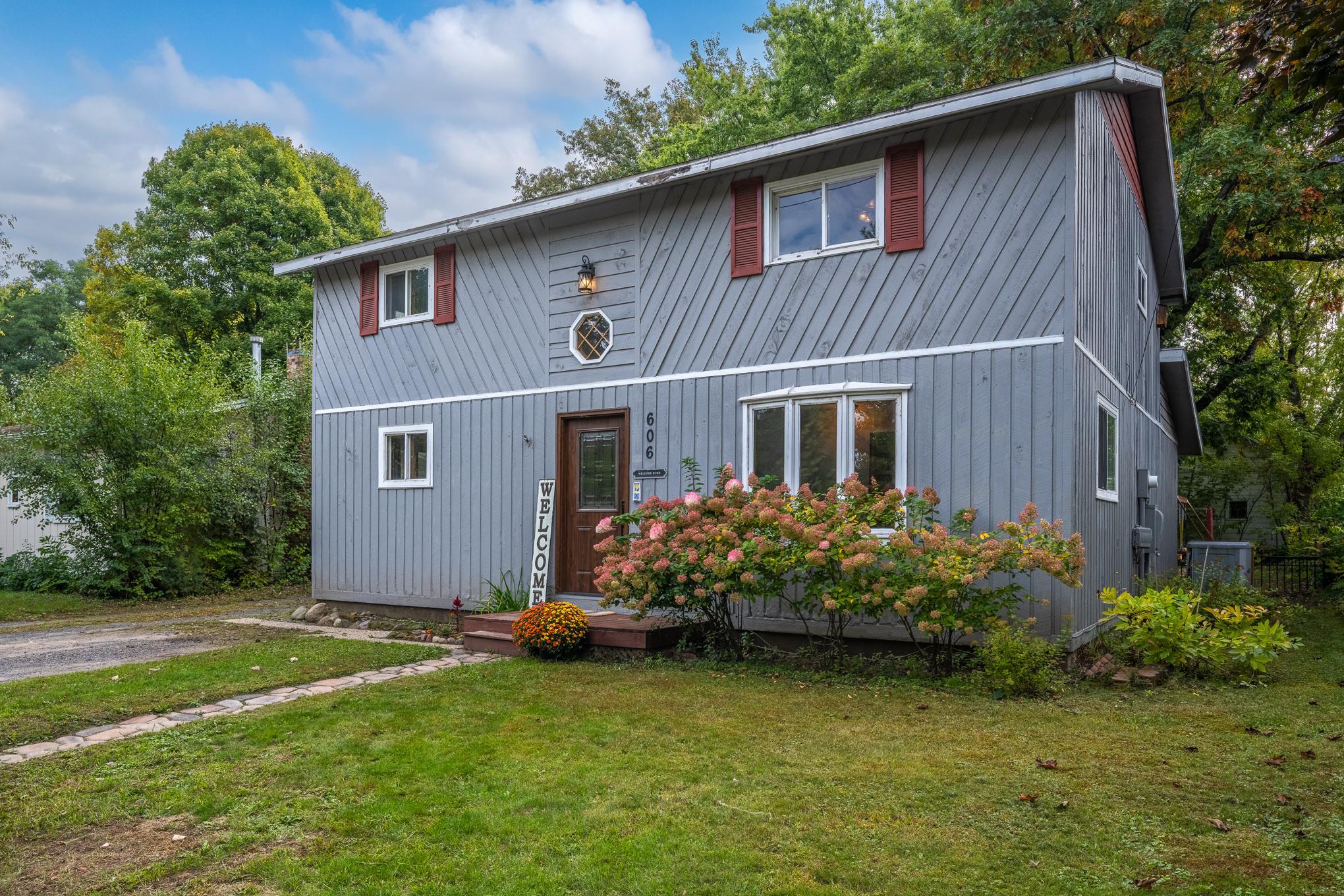 606 River Street Property Photo 1