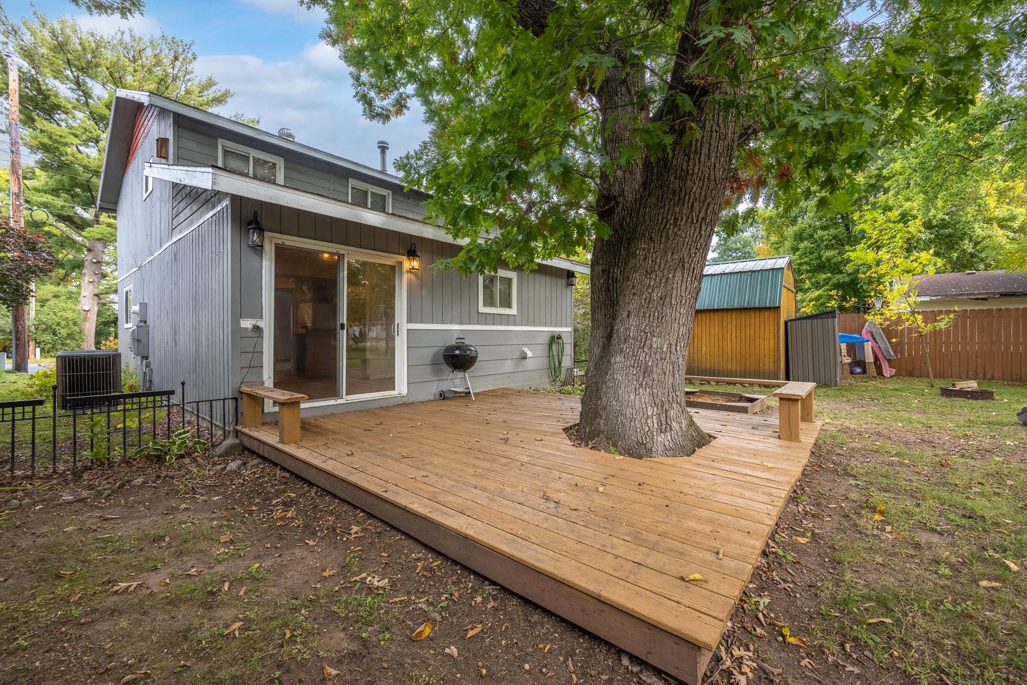 606 River Street Property Photo 2