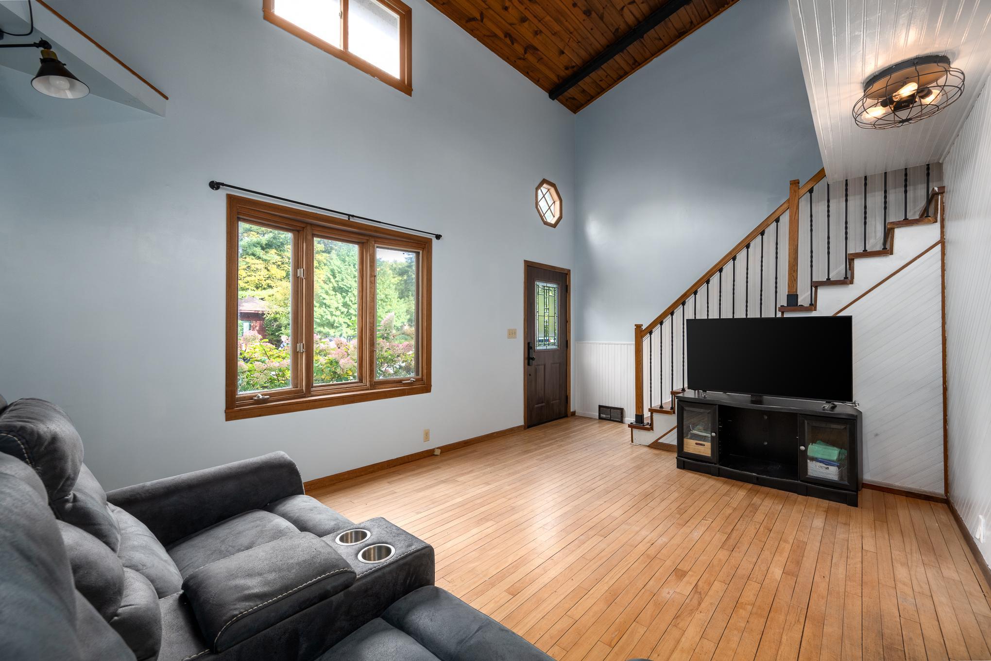 606 River Street Property Photo 12
