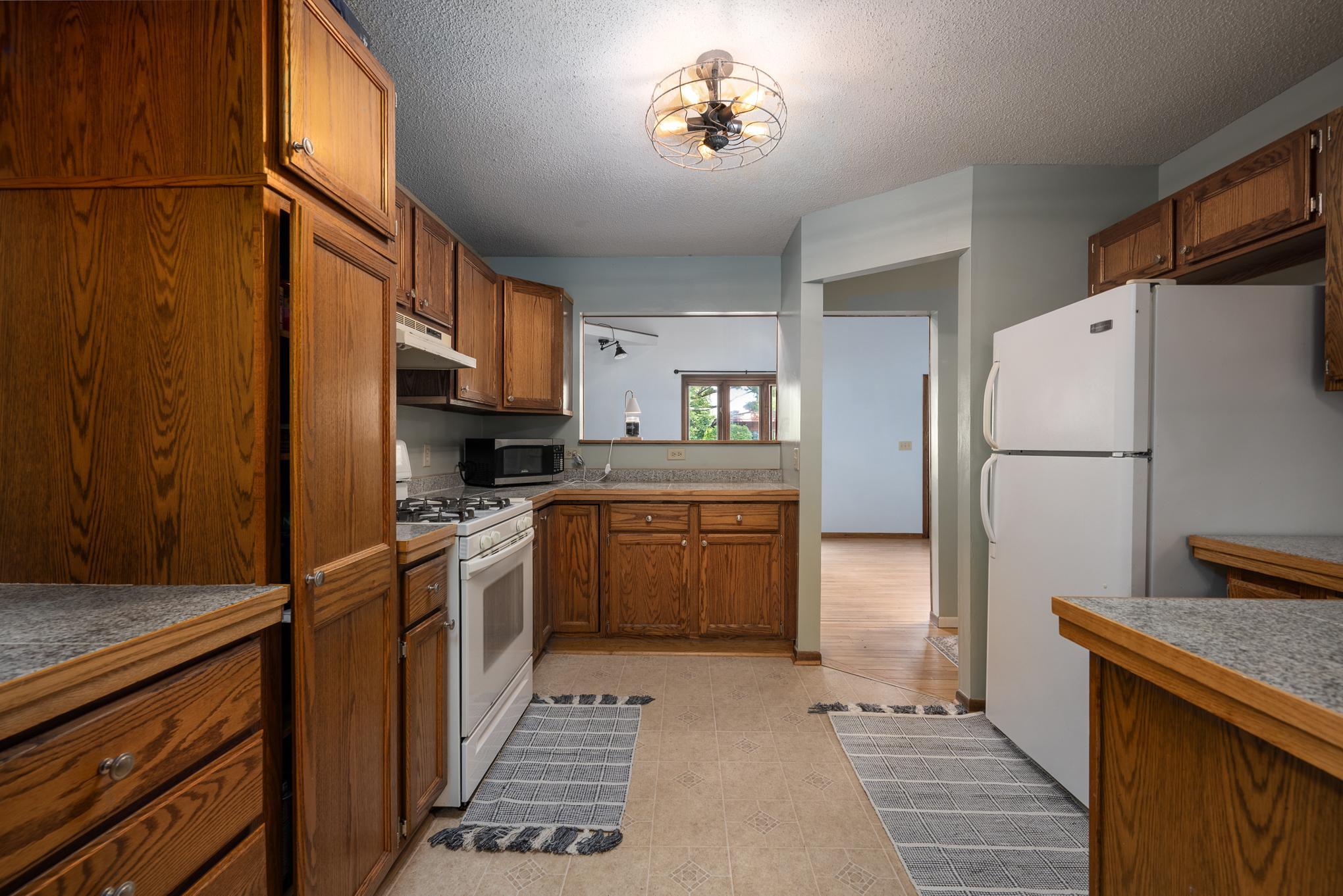606 River Street Property Photo 19