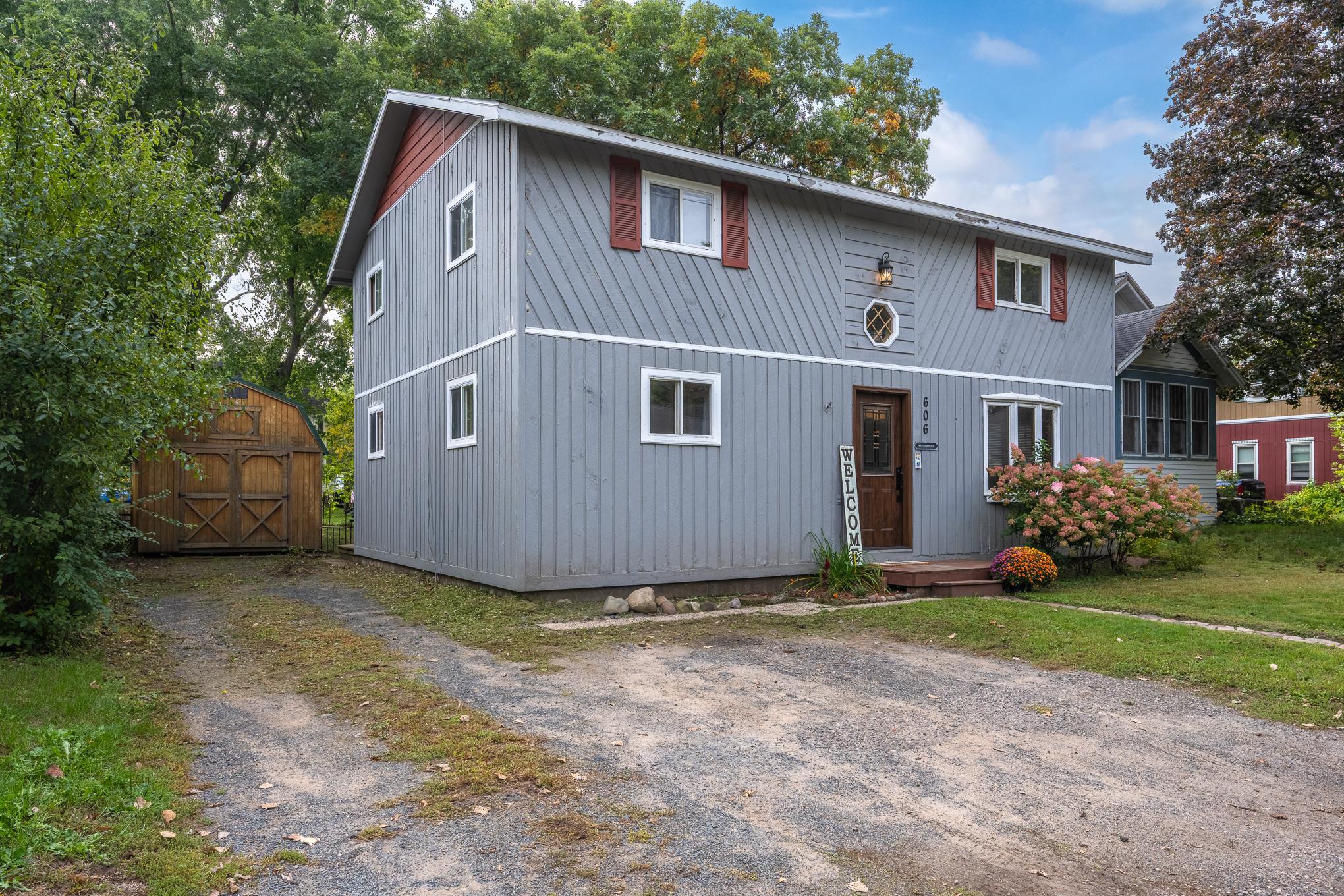 606 River Street Property Photo 32