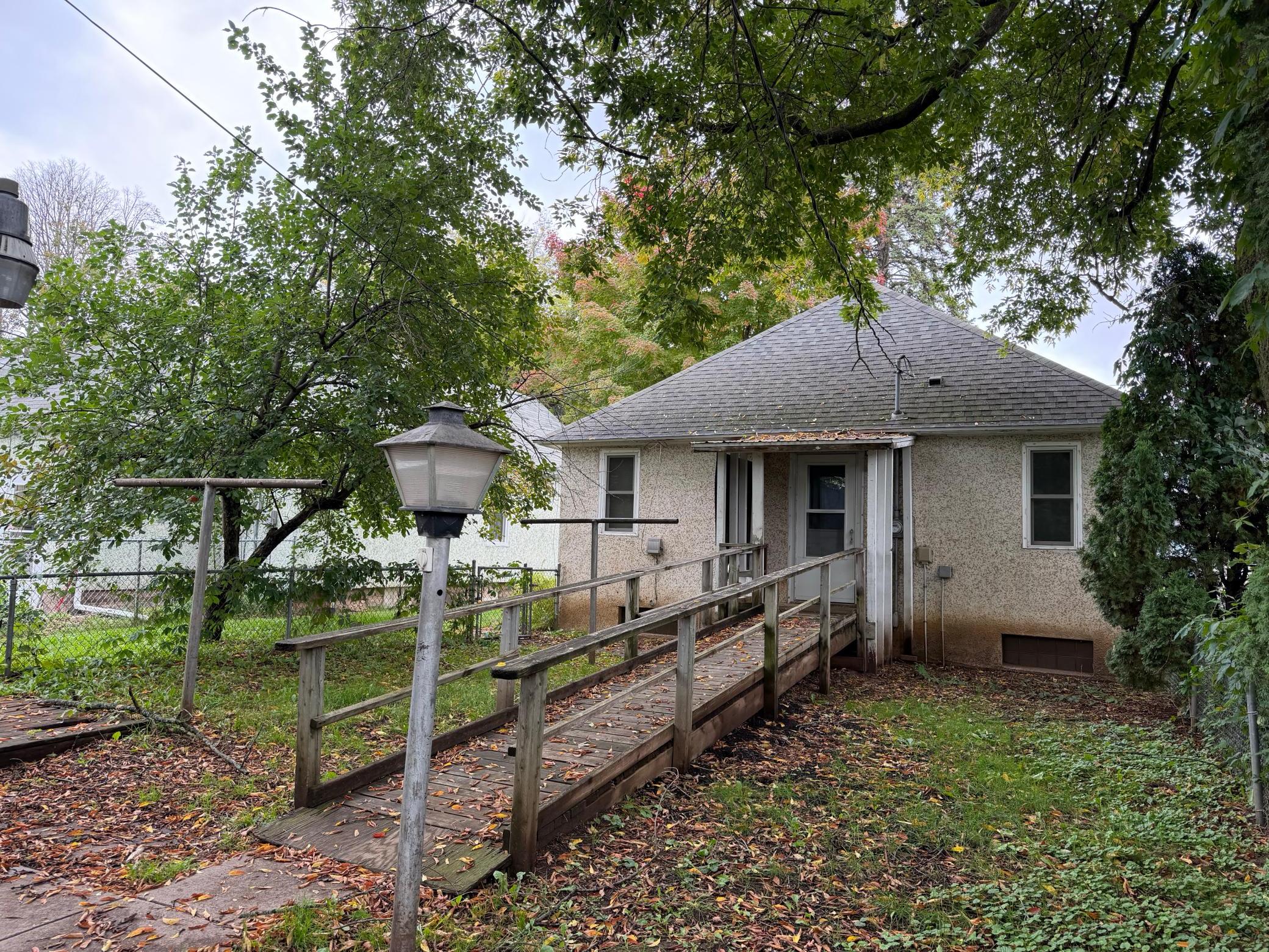 228 Winona Avenue Property Photo 3