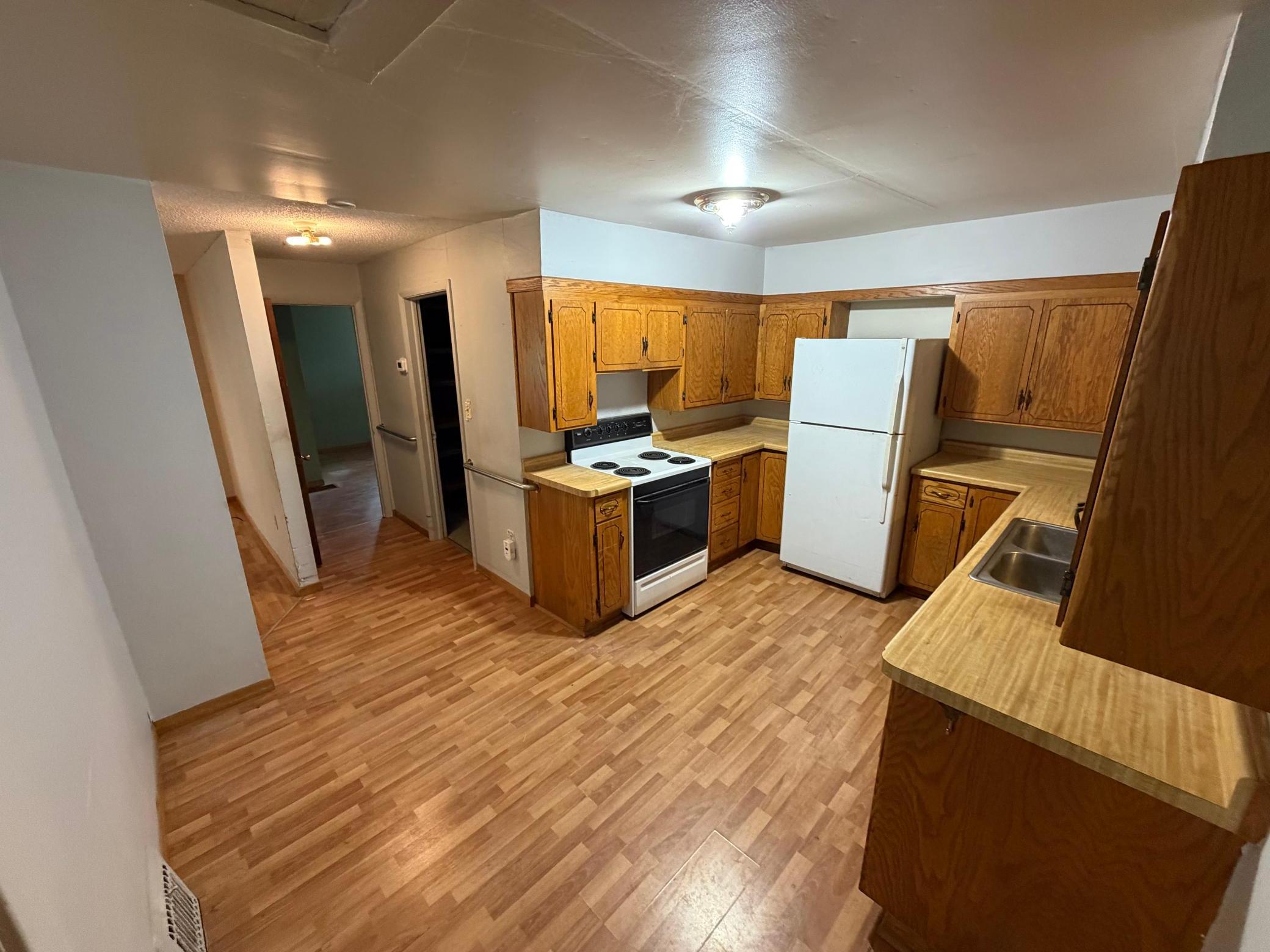 228 Winona Avenue Property Photo 4