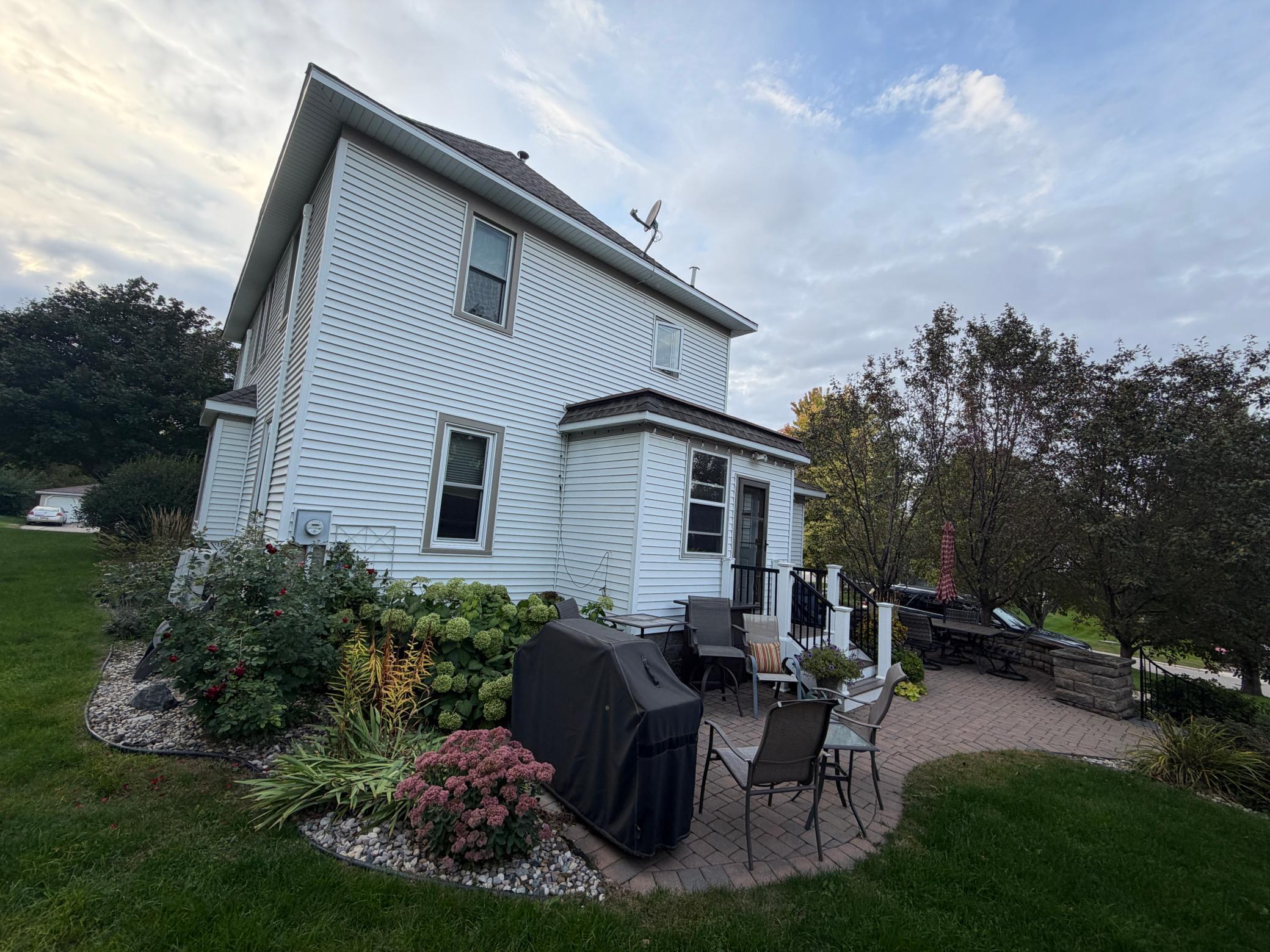 627 12th Street Property Photo 2