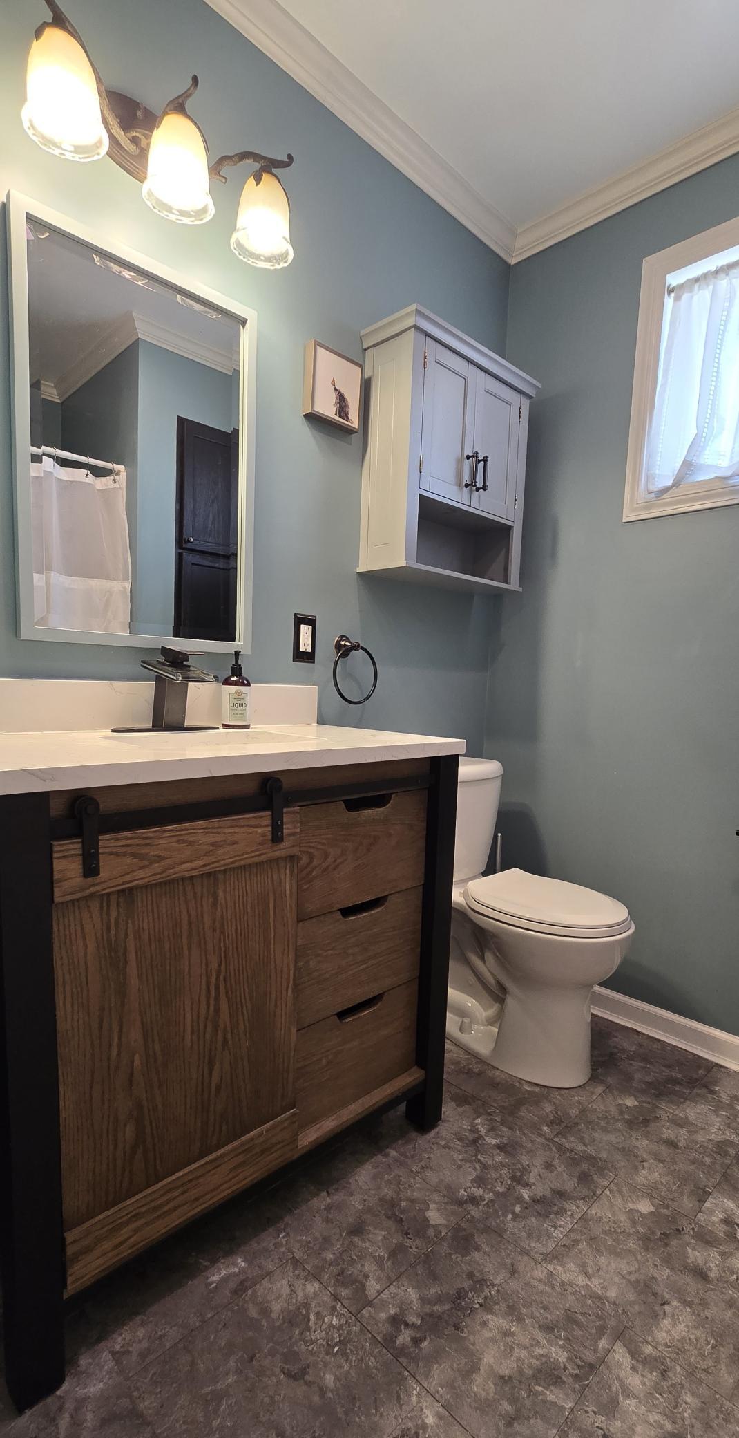 855 Cottage Avenue E Property Photo 18