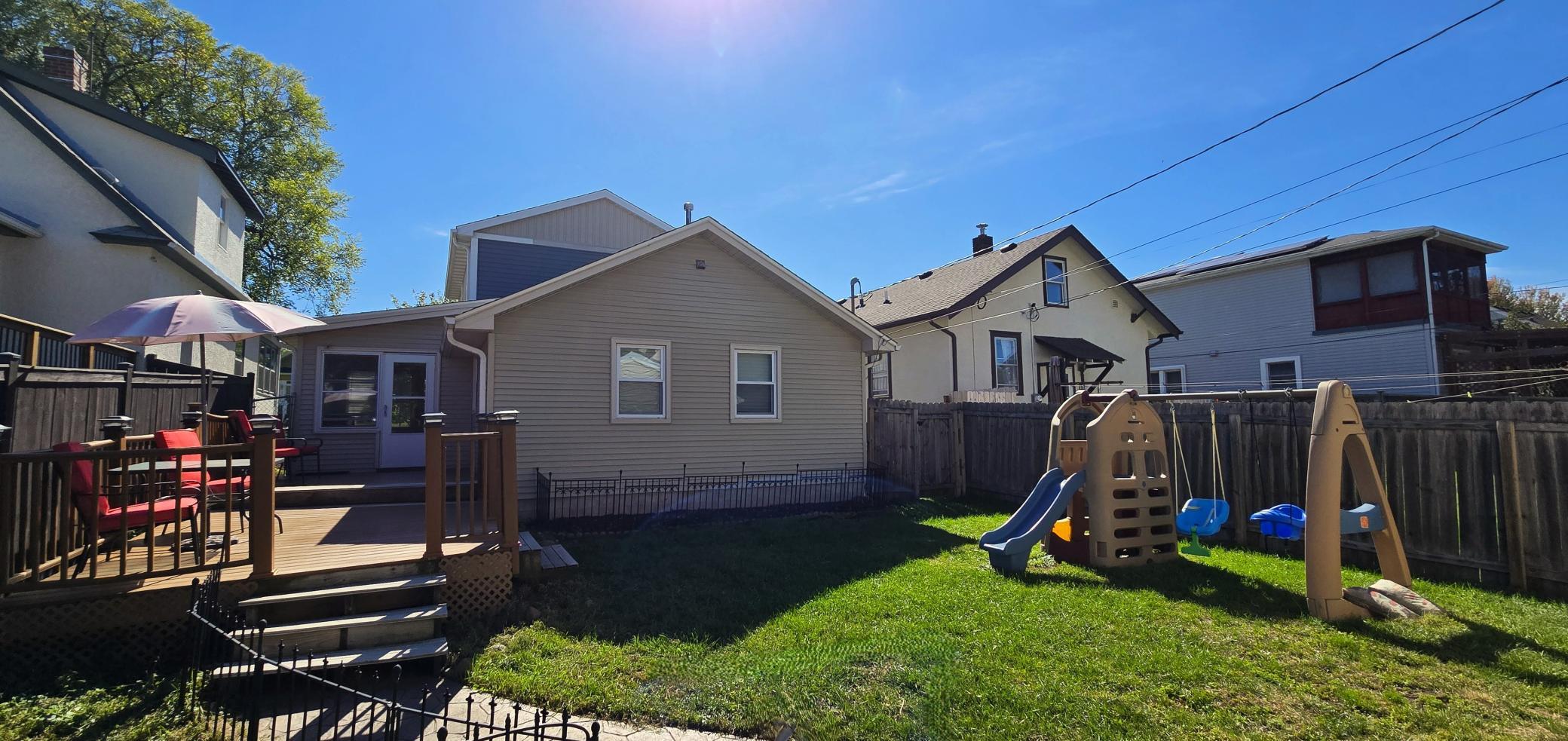 855 Cottage Avenue E Property Photo 24