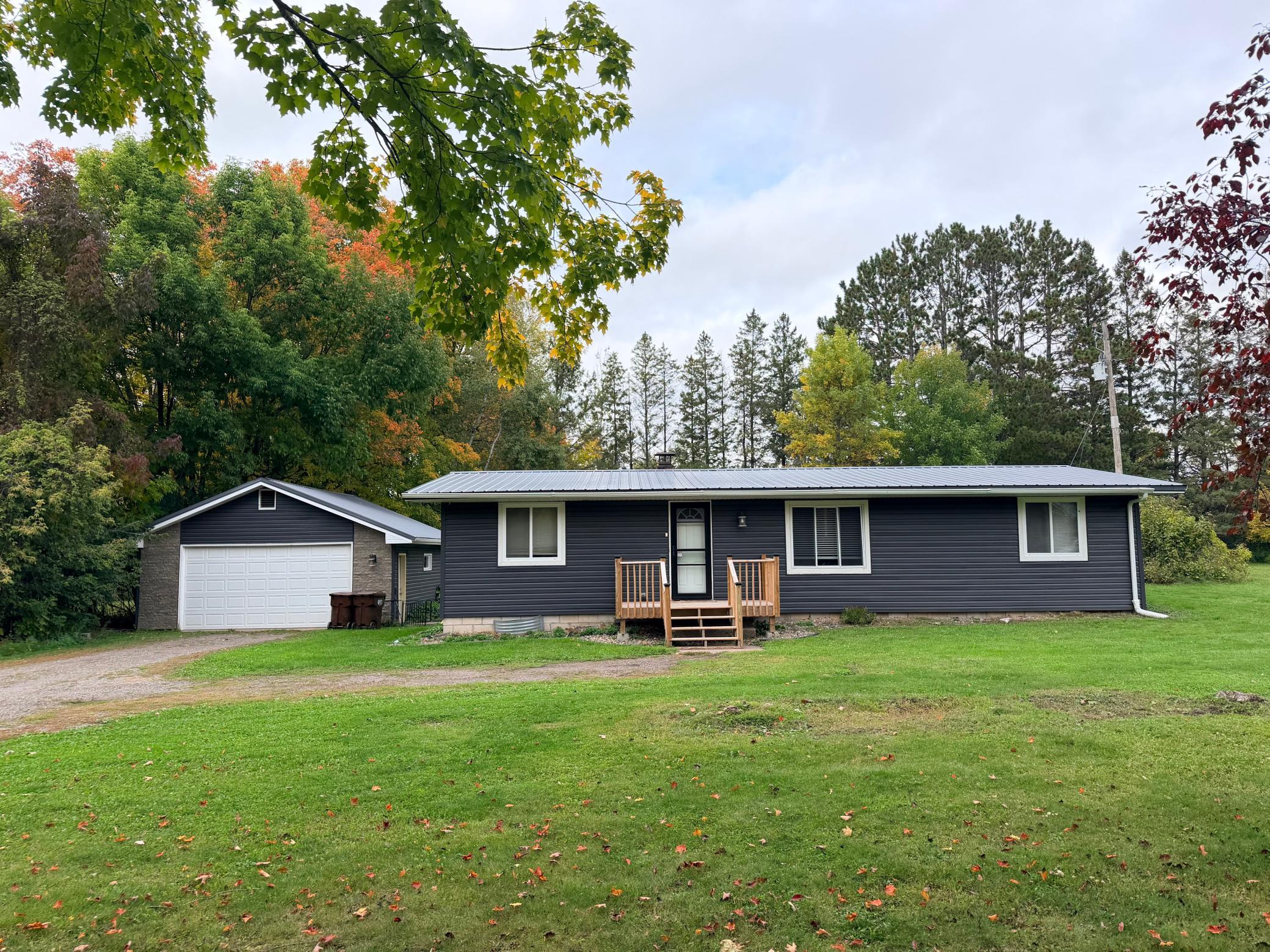 560 E Isle Street Property Photo 1