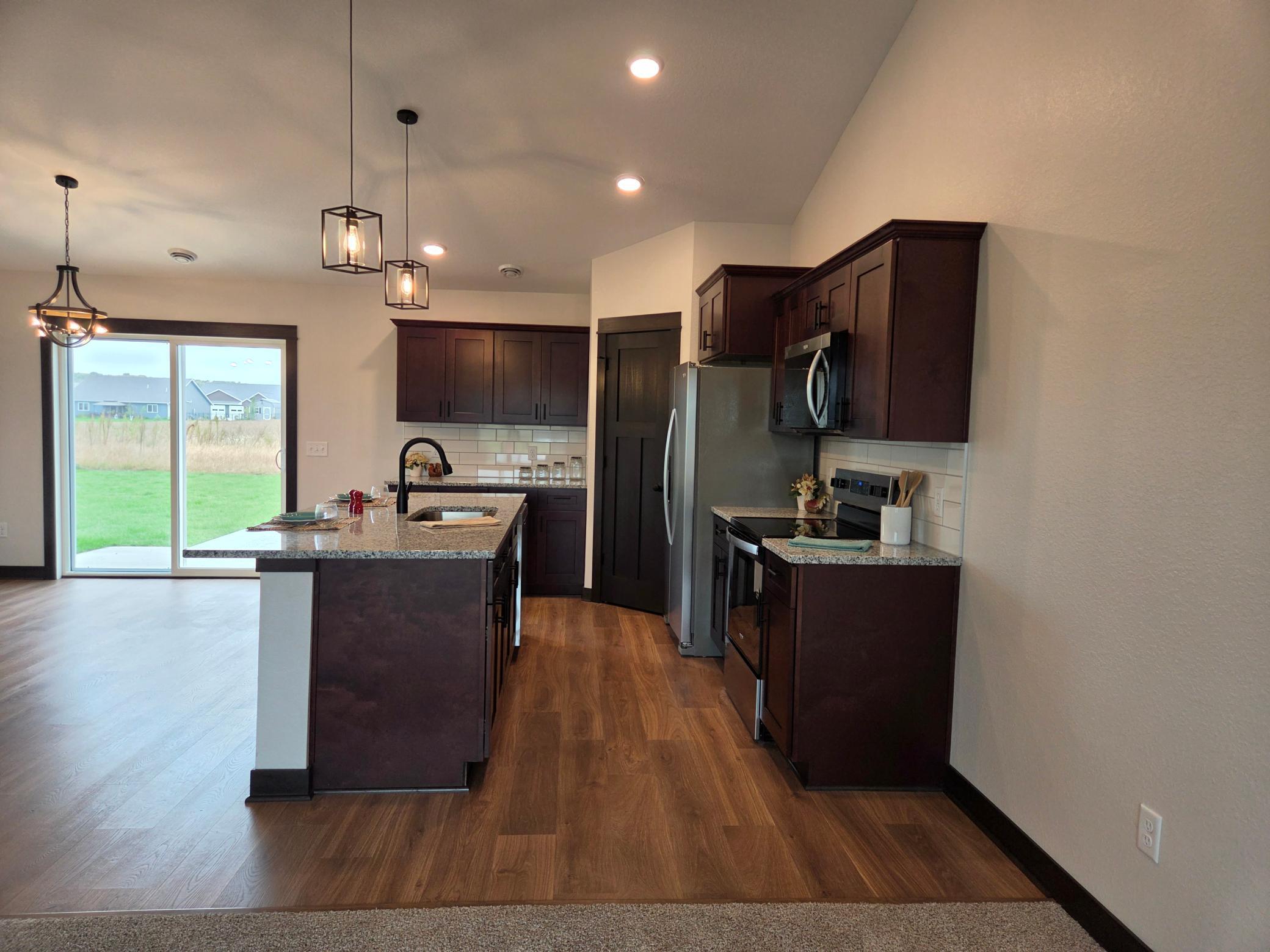 1088 Cullen Street Property Photo 7