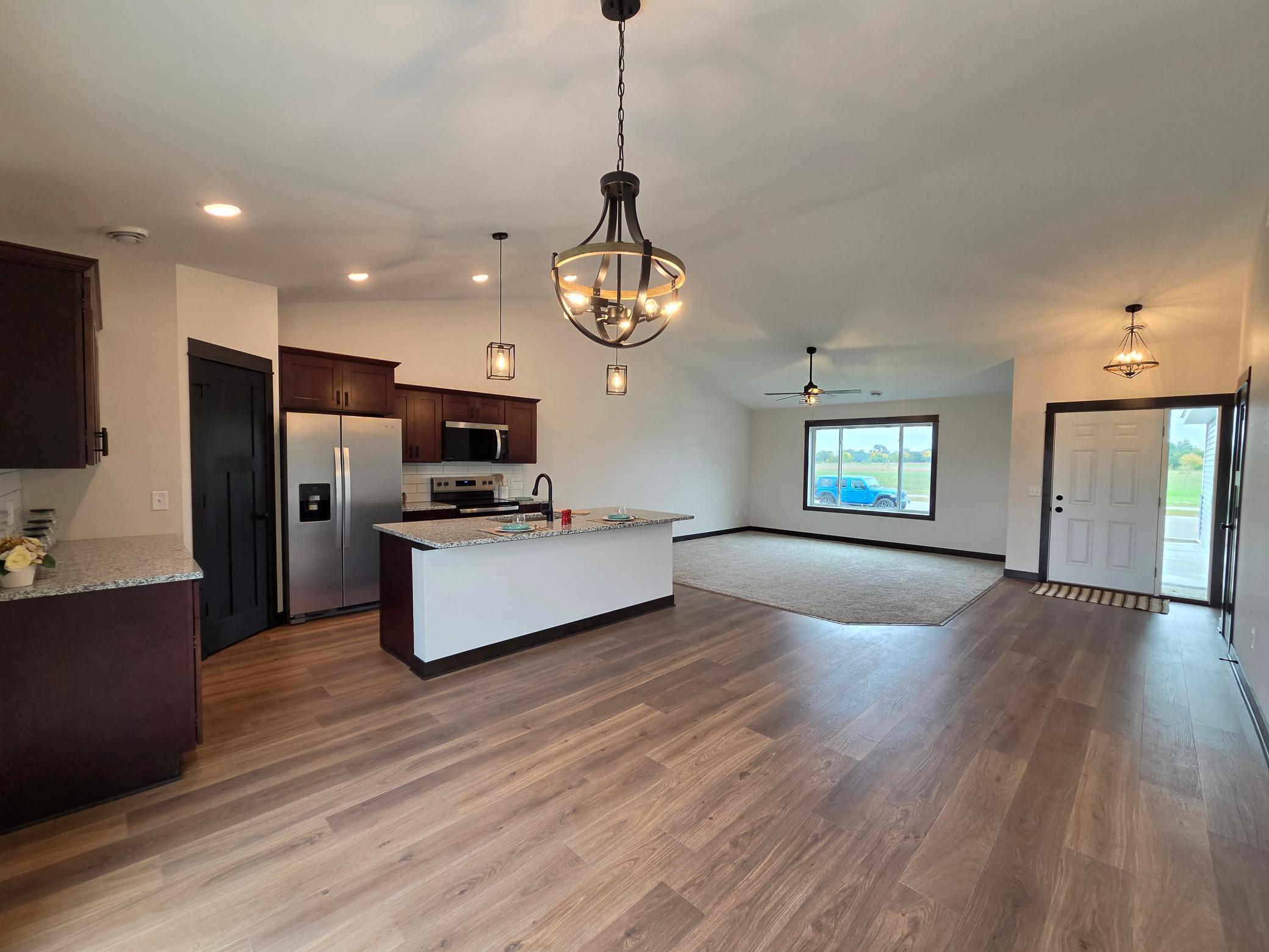 1088 Cullen Street Property Photo 9