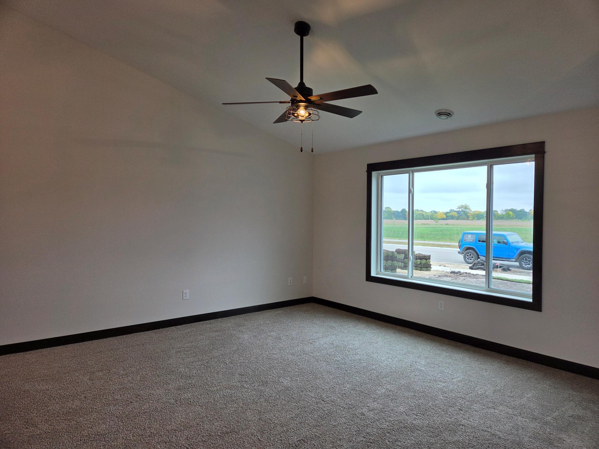 1088 Cullen Street Property Photo 10